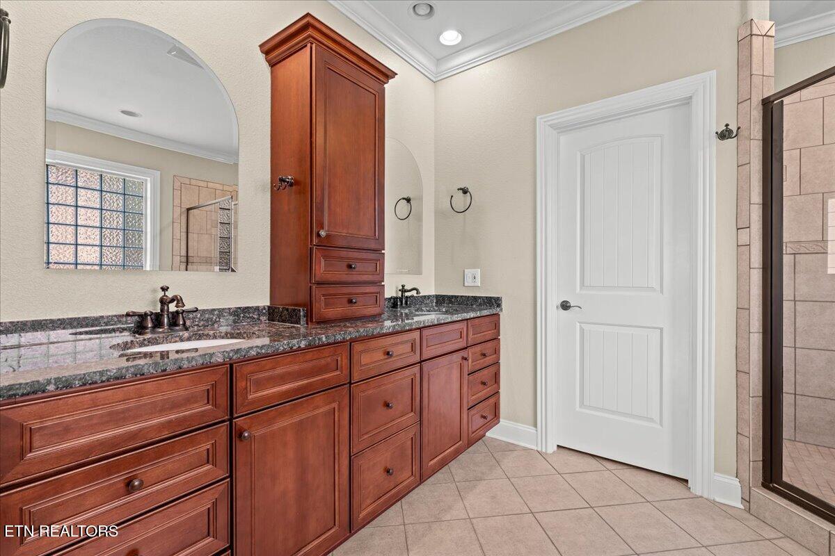 1076 Britts Drive Lenoir City TN 37772