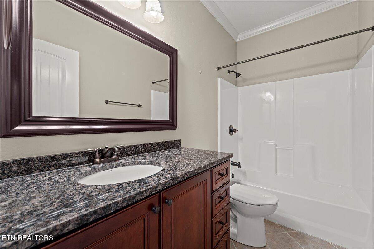 1076 Britts Drive Lenoir City TN 37772