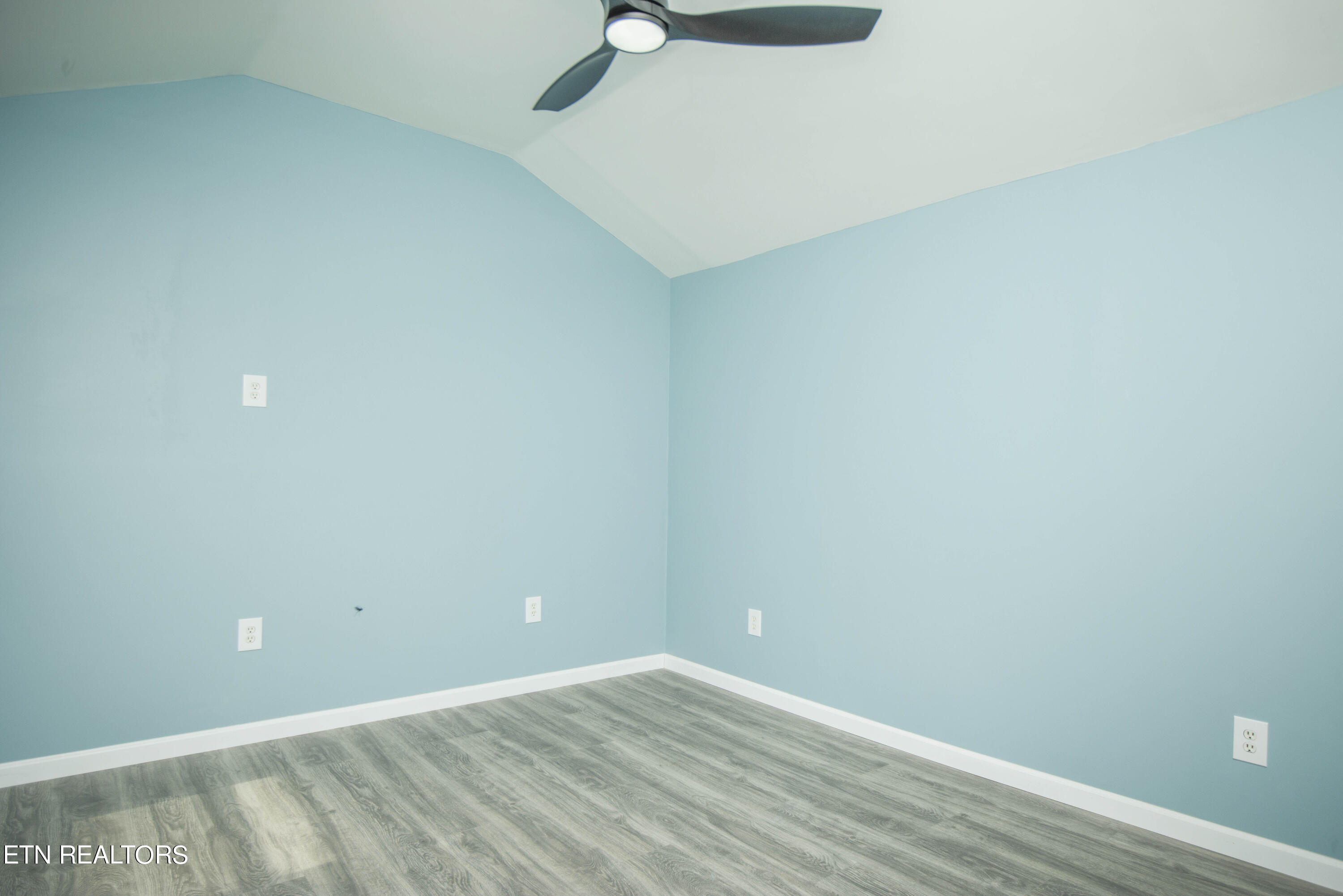 243 Jarnigan Chapel Road Clinton TN 37716