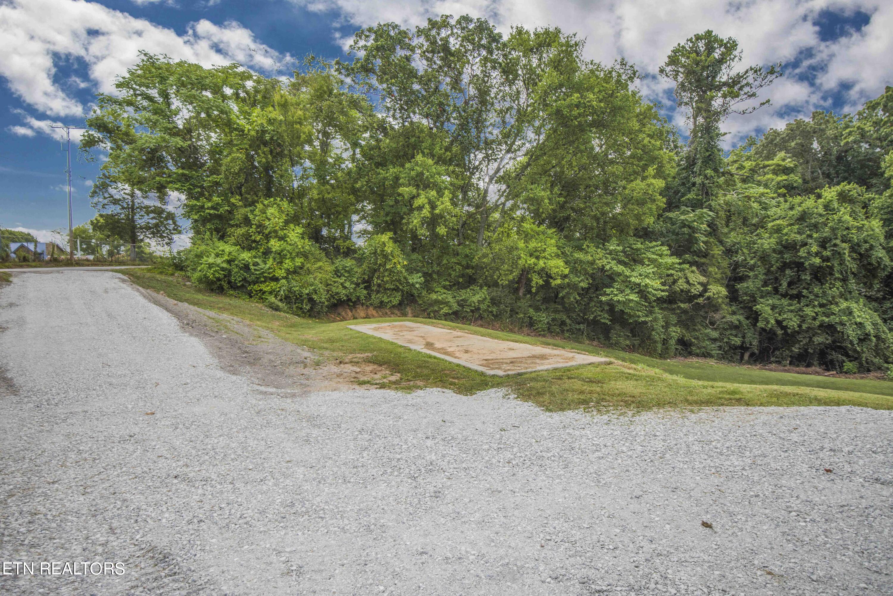 243 Jarnigan Chapel Road Clinton TN 37716