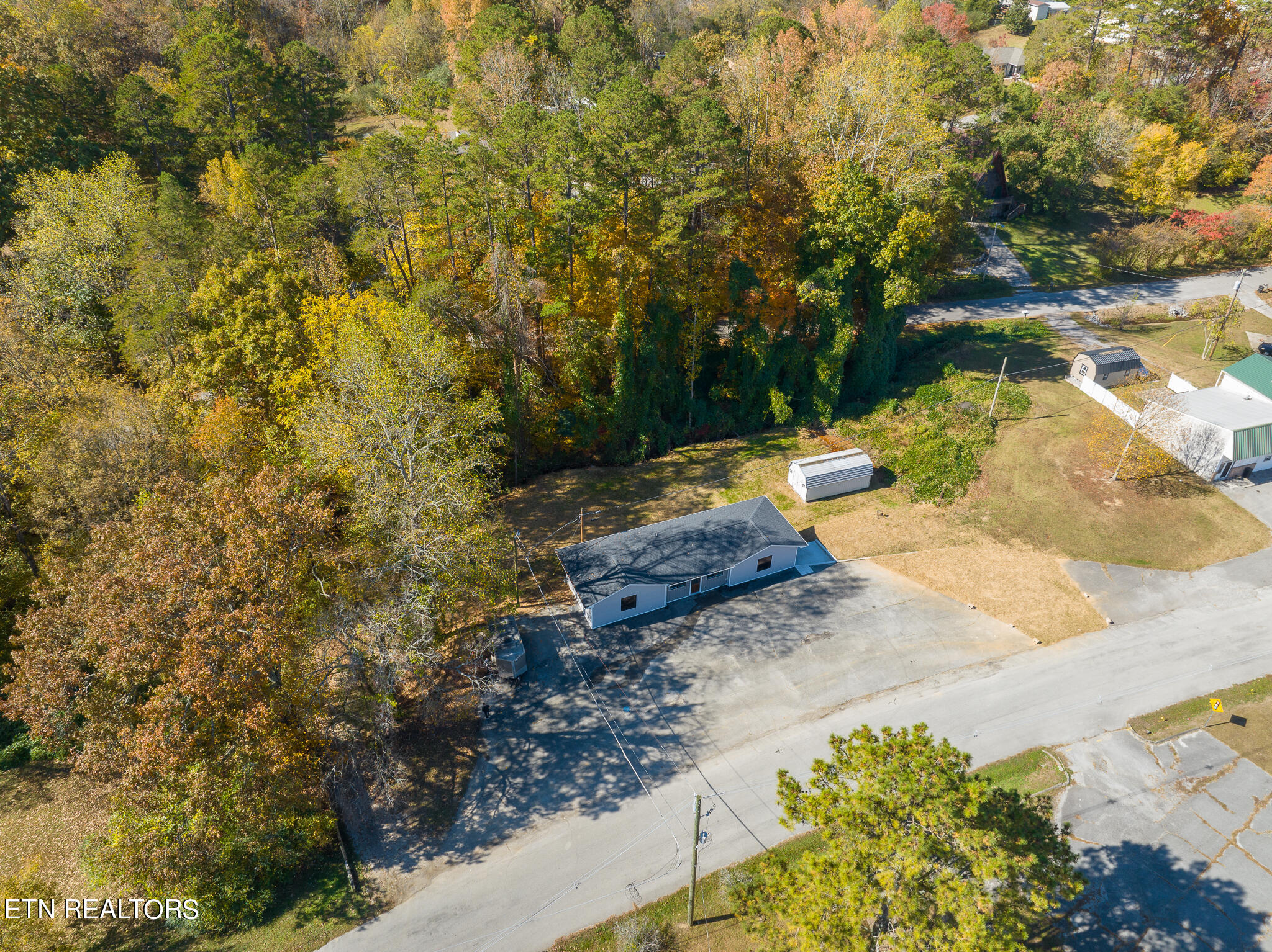 223 Hannah Drive Oliver Springs TN 37840