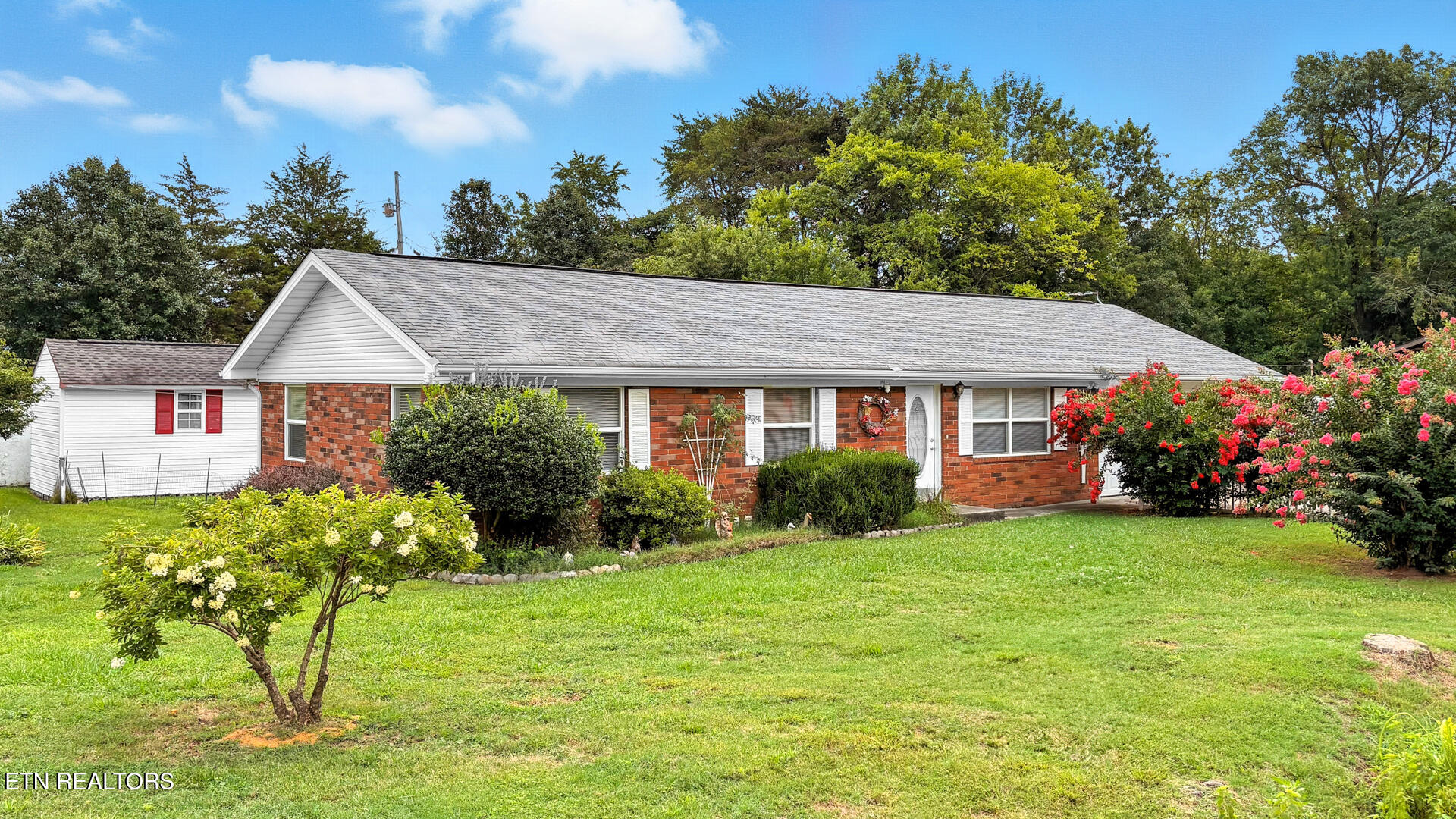 125 County Farm Road Friendsville TN 37737