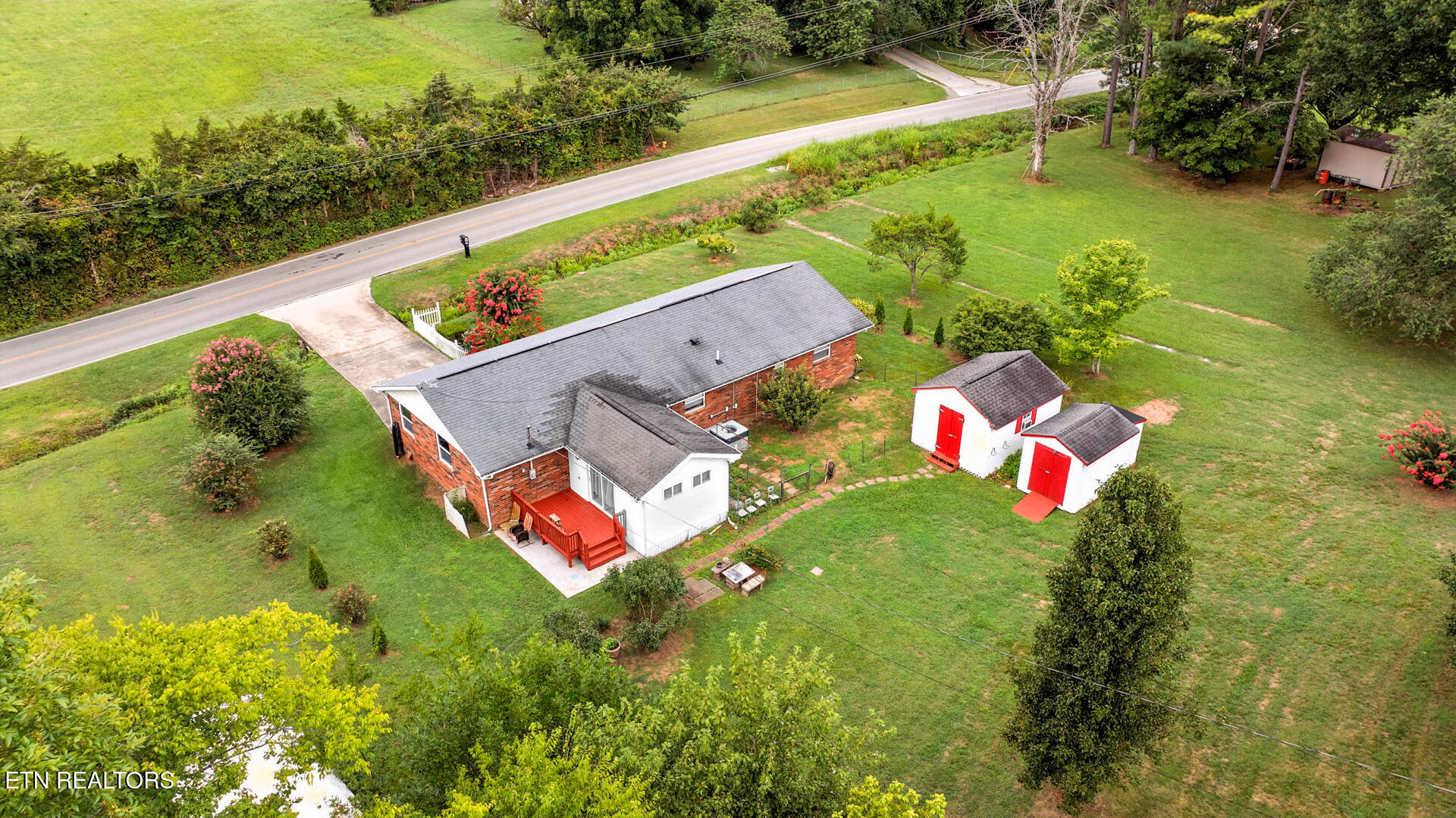 125 County Farm Road Friendsville TN 37737