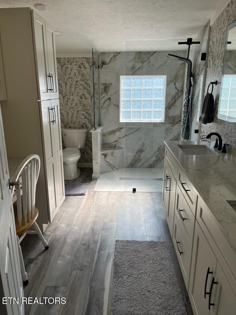 124 Oak Grove Lane Rocky Top TN 37769