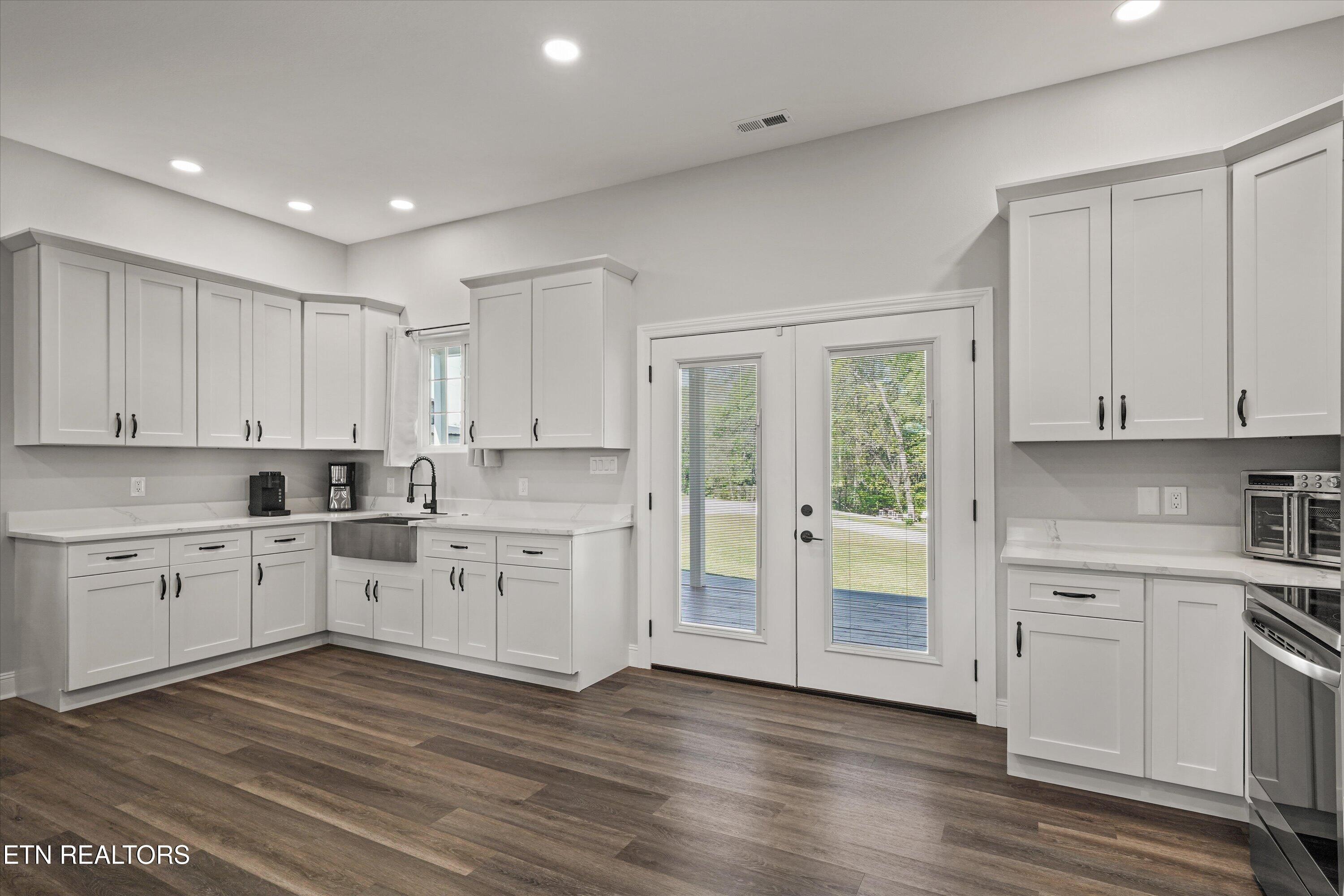 161 Mason Hill Road Madisonville TN 37354