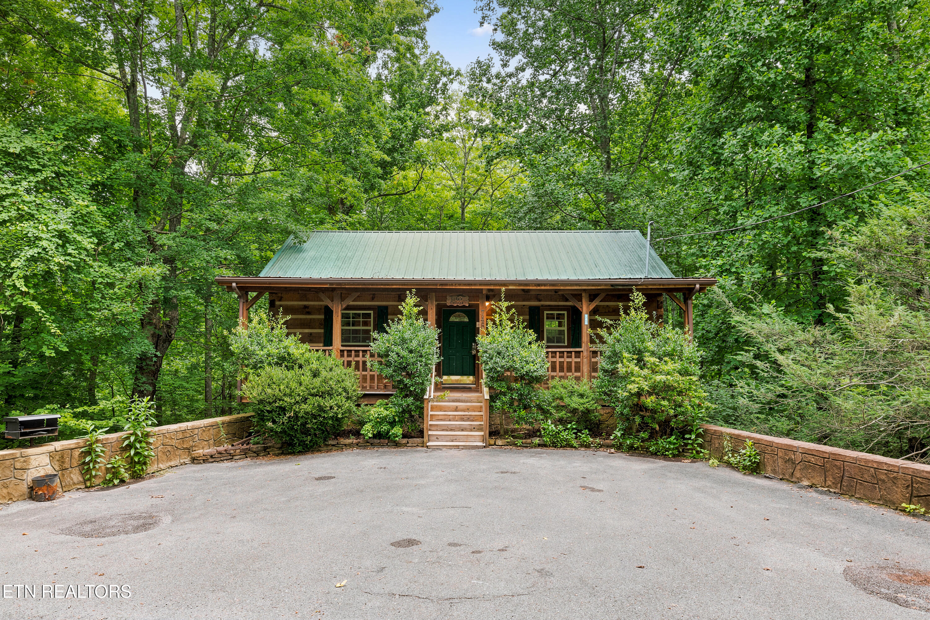 745 Hazy Circle Gatlinburg TN 37738