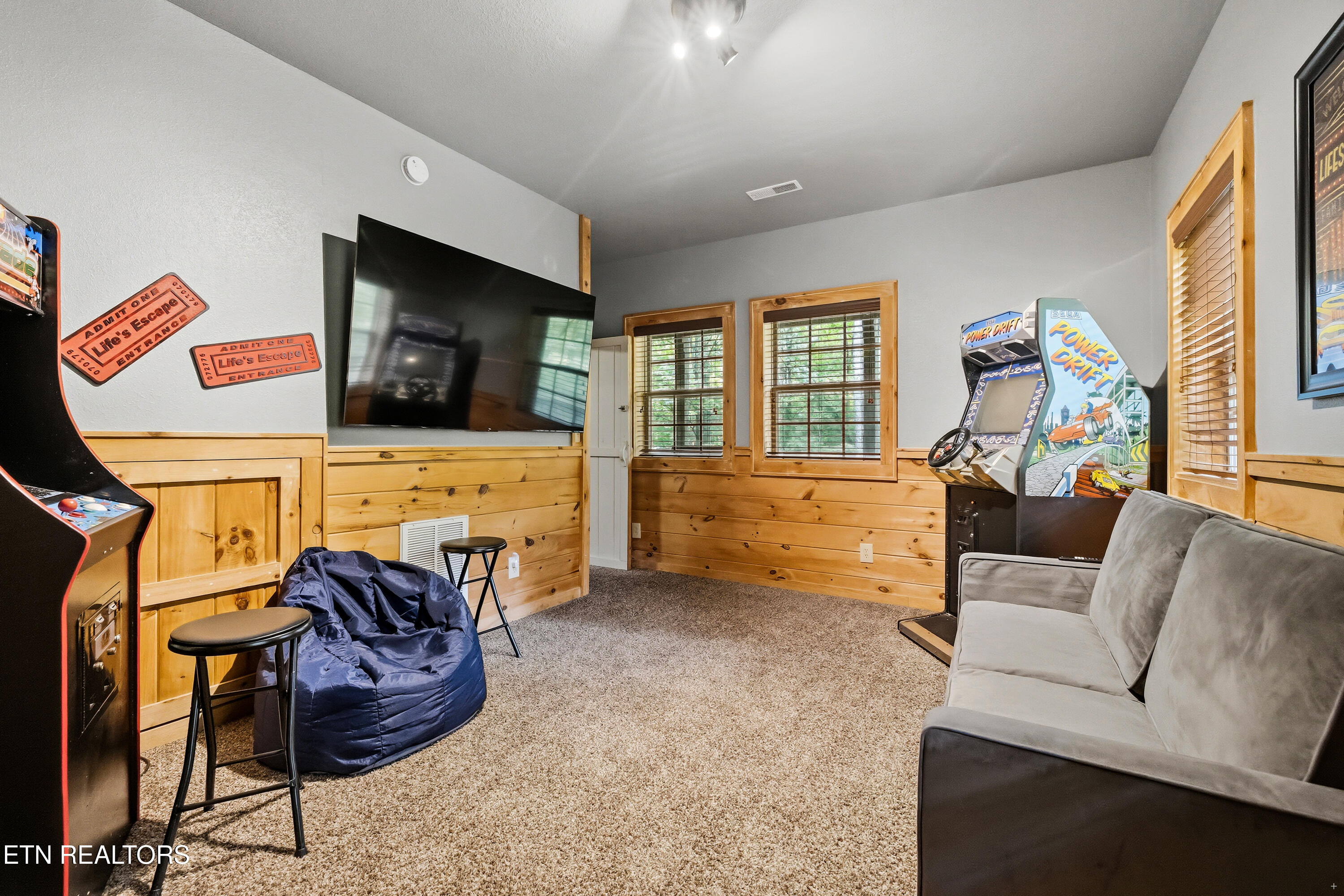 745 Hazy Circle Gatlinburg TN 37738