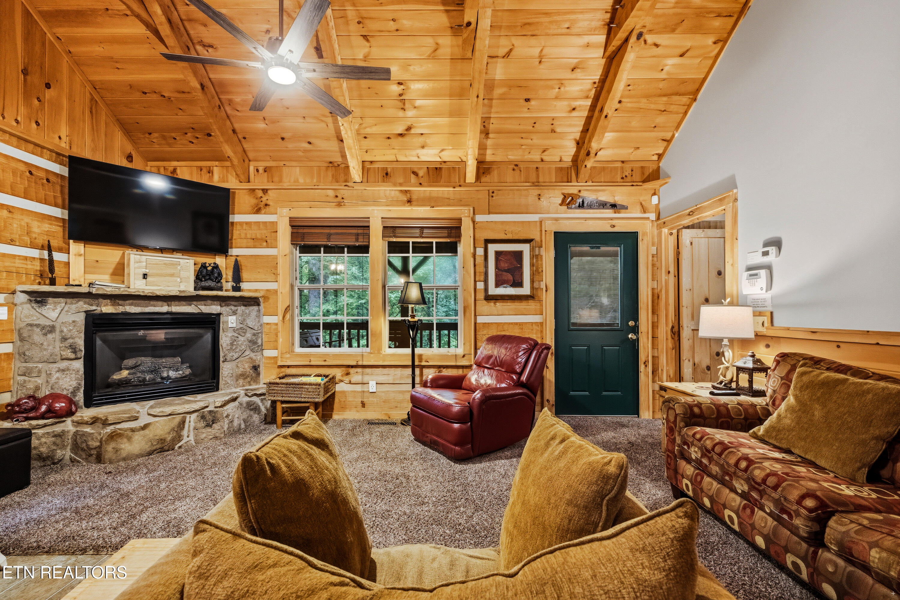 745 Hazy Circle Gatlinburg TN 37738