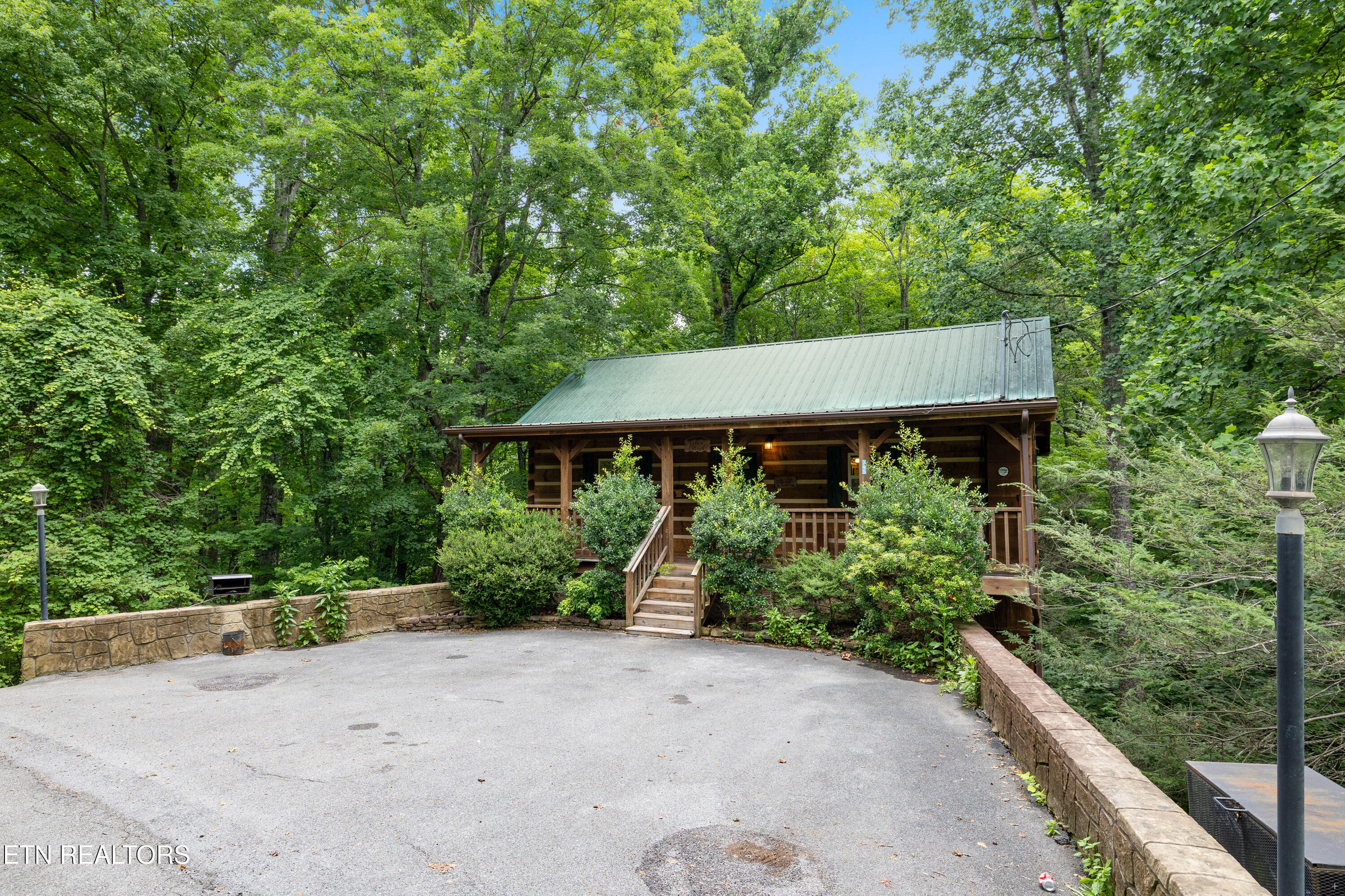 745 Hazy Circle Gatlinburg TN 37738