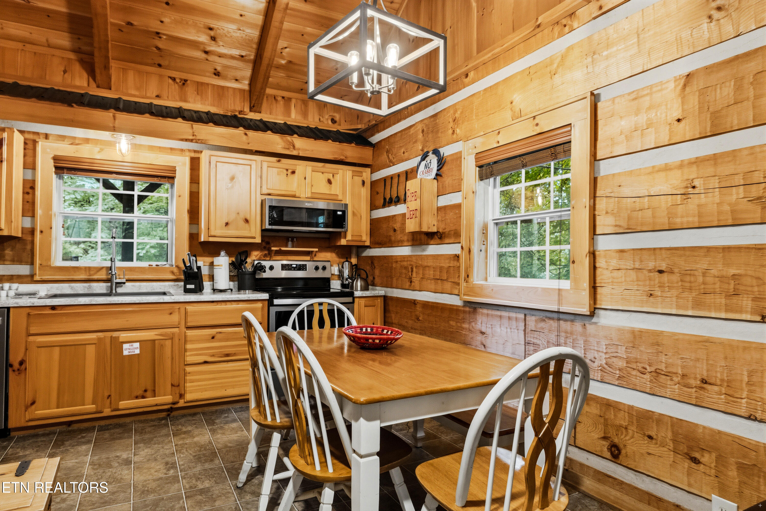 745 Hazy Circle Gatlinburg TN 37738