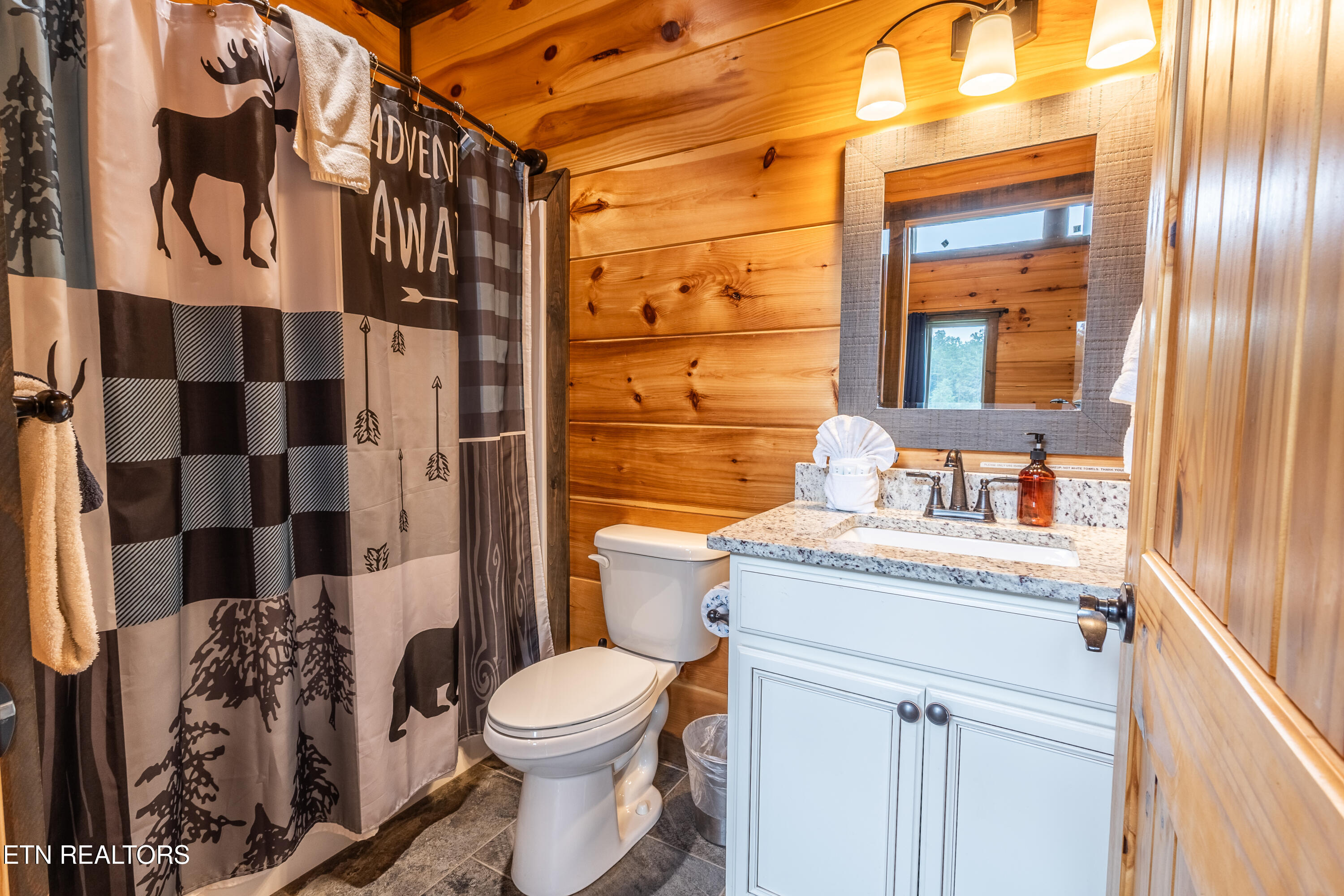 4445 Shangrila Way Sevierville TN 37876
