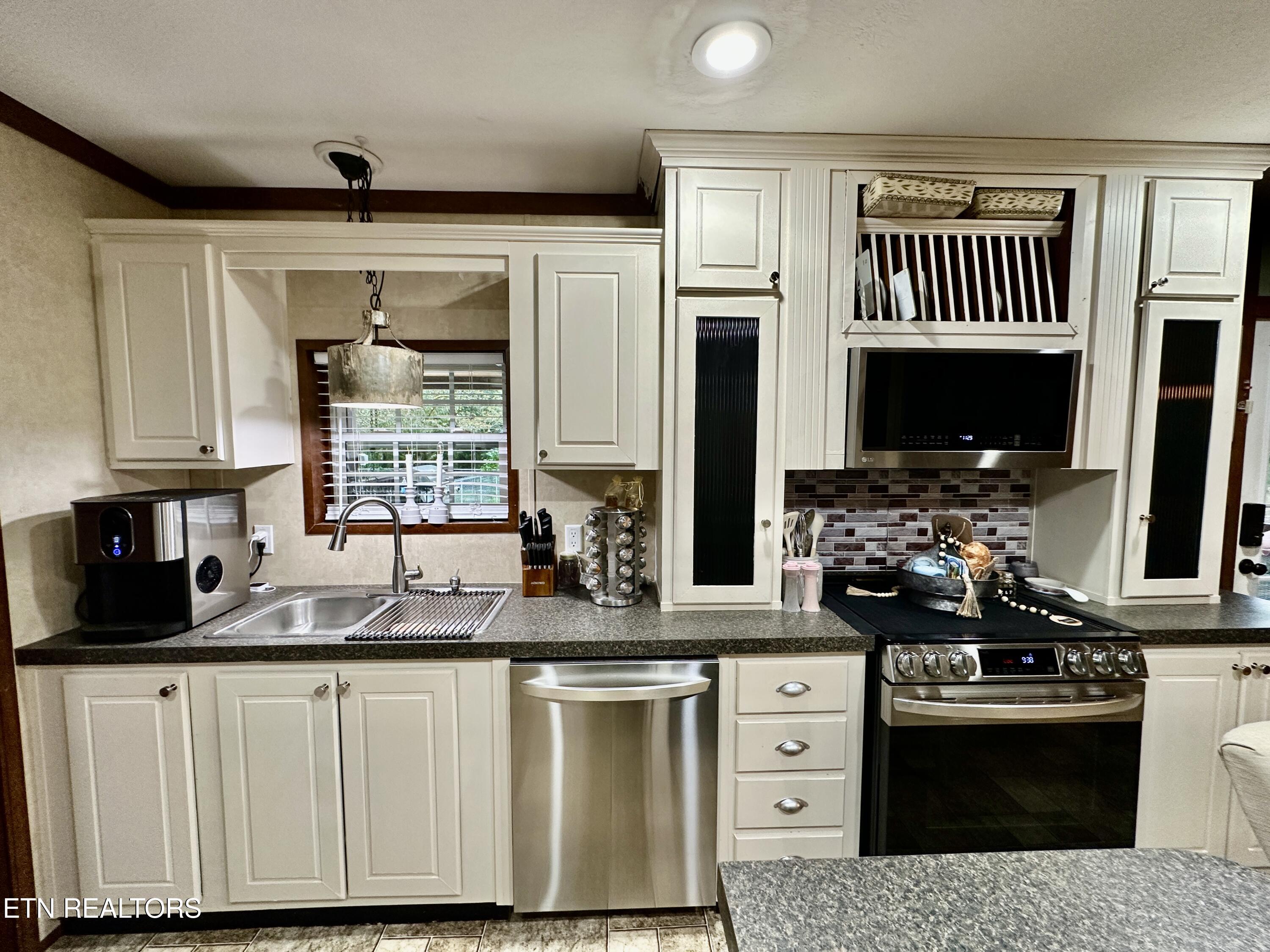 163 Wooldridge Lane Jellico TN 37762