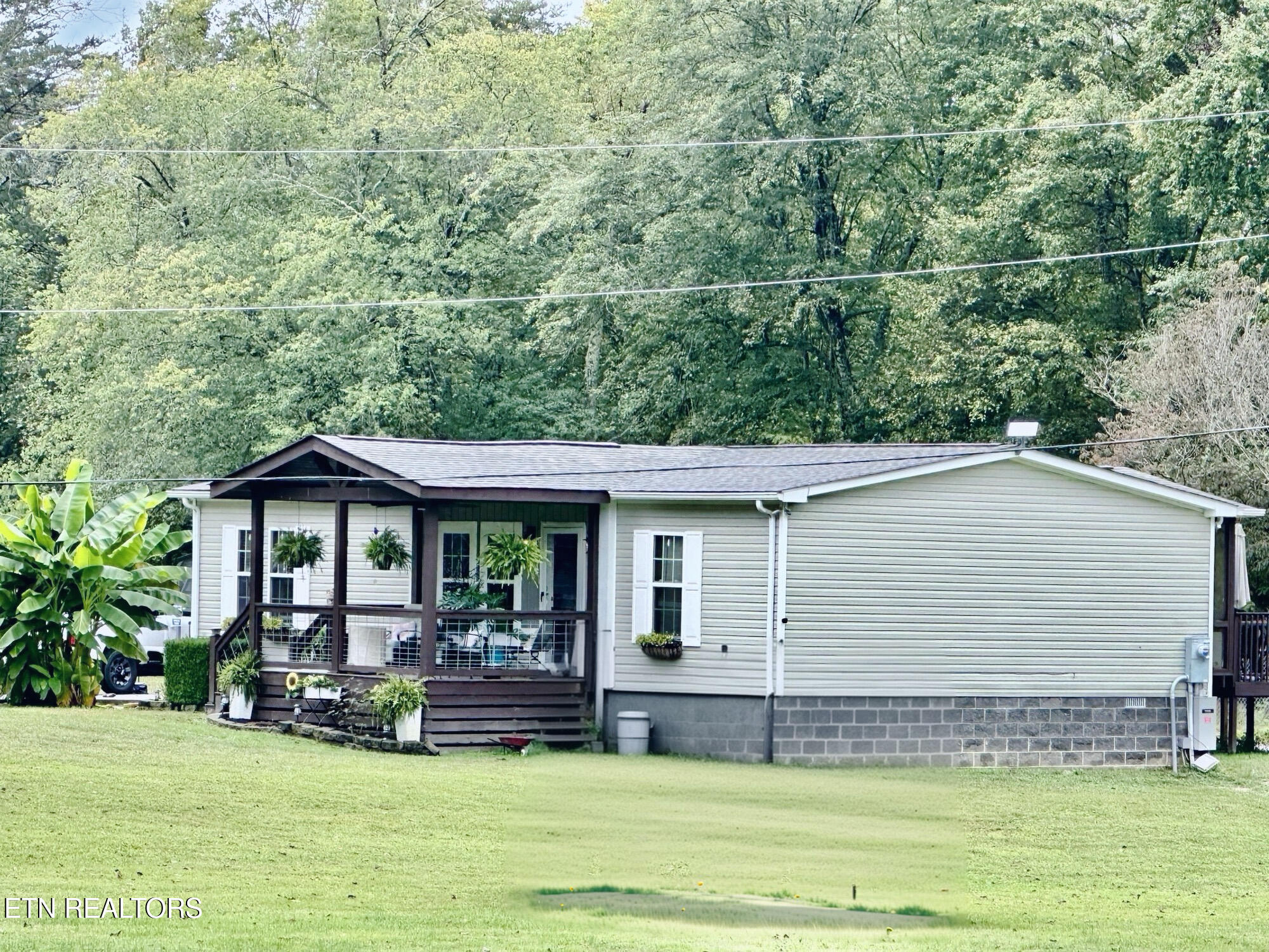 163 Wooldridge Lane Jellico TN 37762