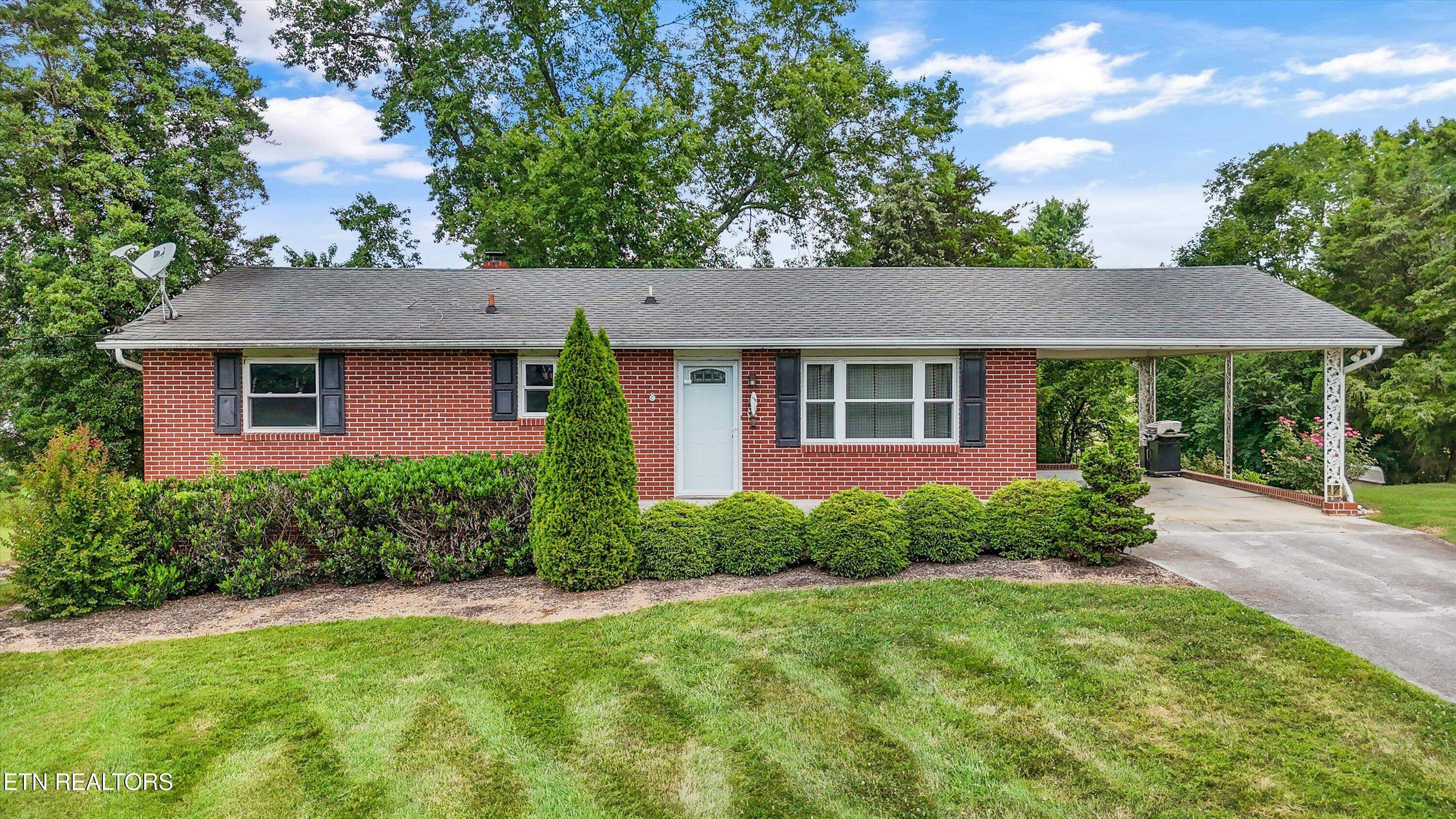 9329 N Ruggles Ferry Pike Strawberry Plains TN 37871