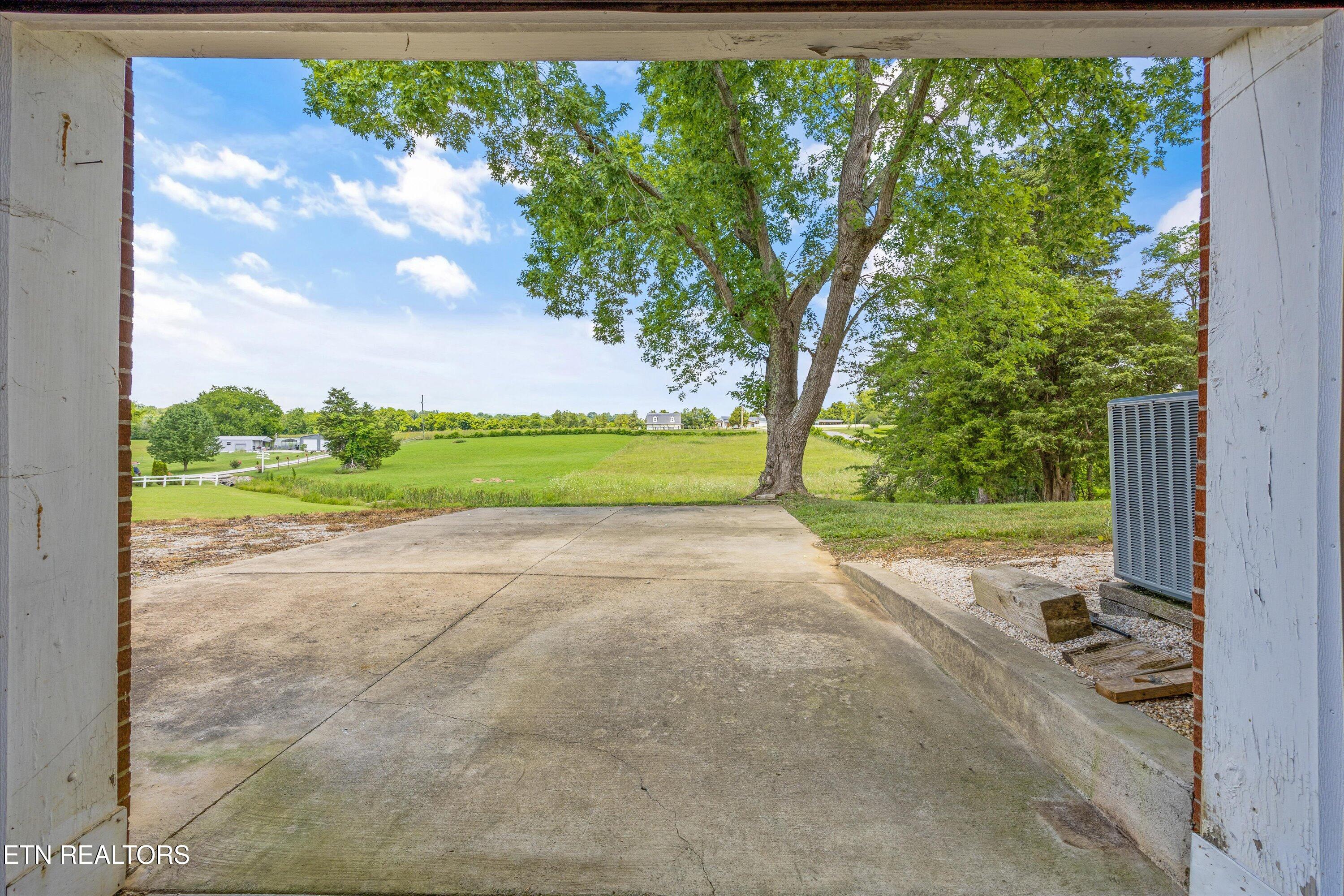 9329 N Ruggles Ferry Pike Strawberry Plains TN 37871