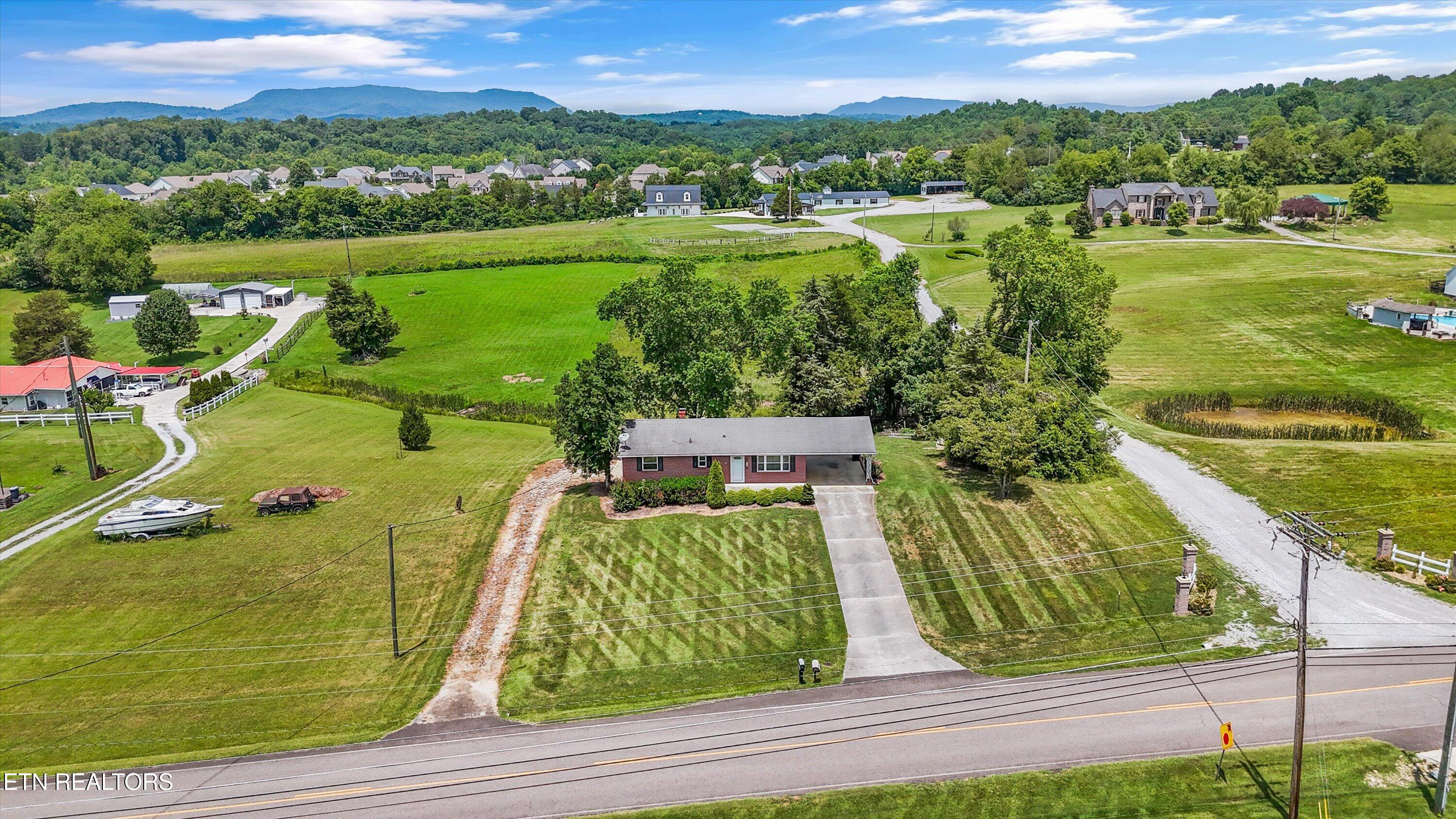 9329 N Ruggles Ferry Pike Strawberry Plains TN 37871