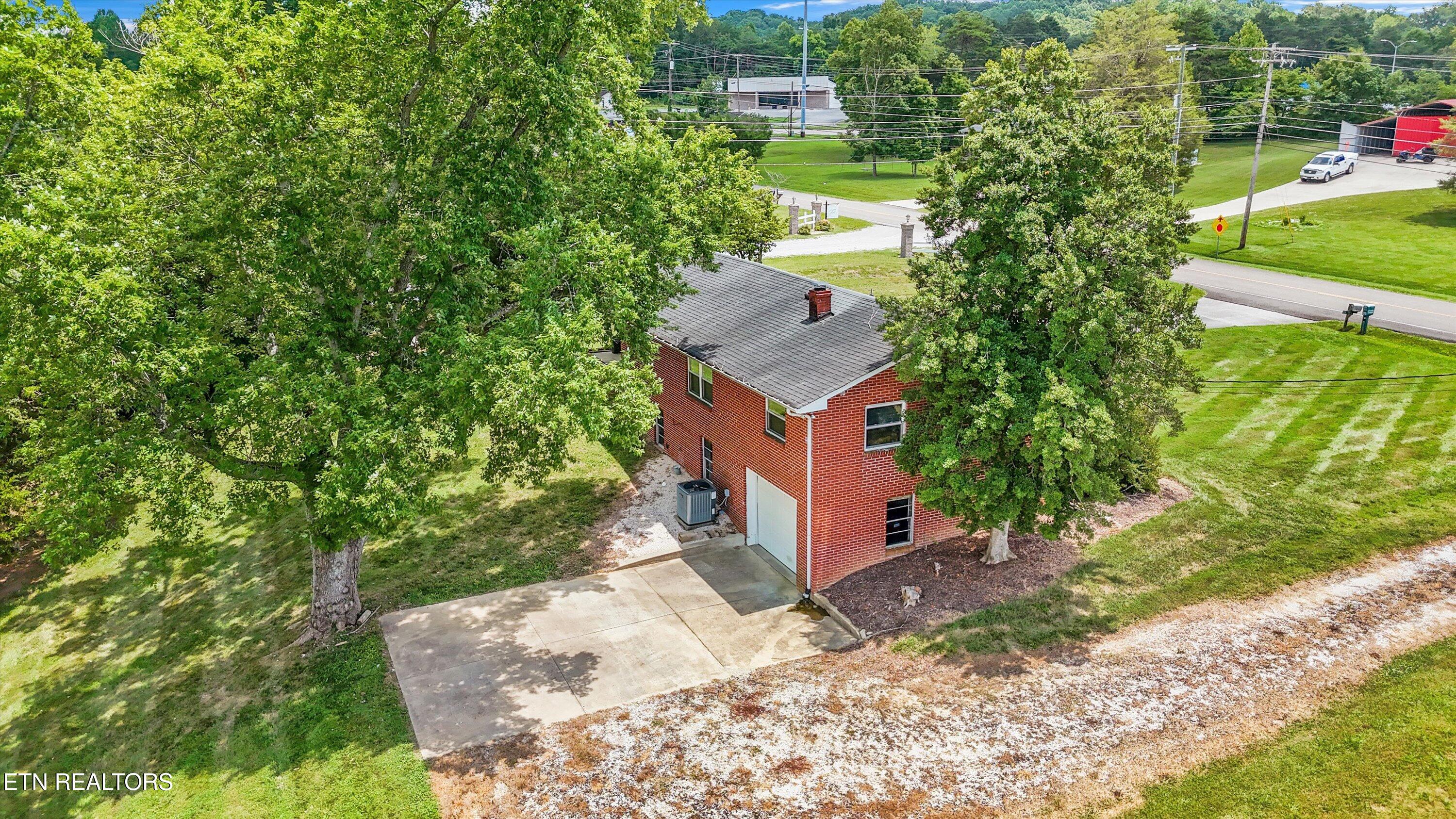 9329 N Ruggles Ferry Pike Strawberry Plains TN 37871