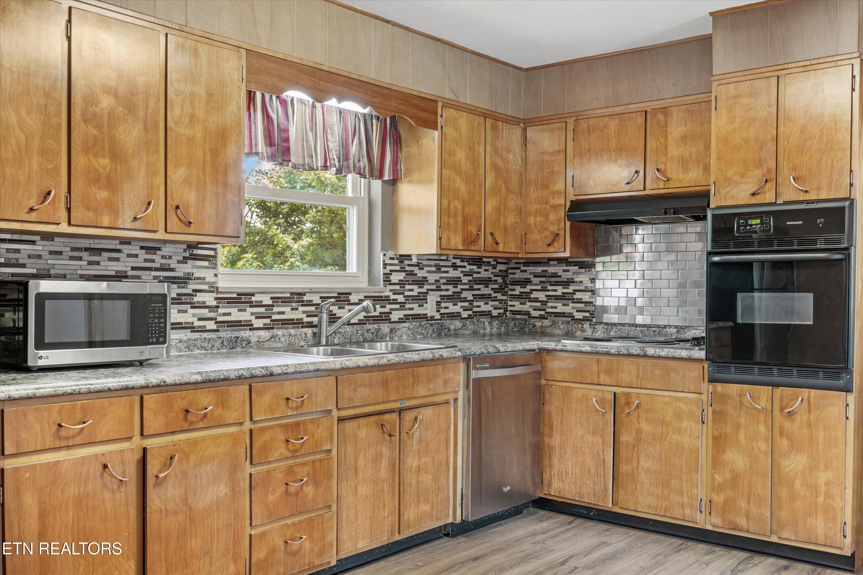 9329 N Ruggles Ferry Pike Strawberry Plains TN 37871