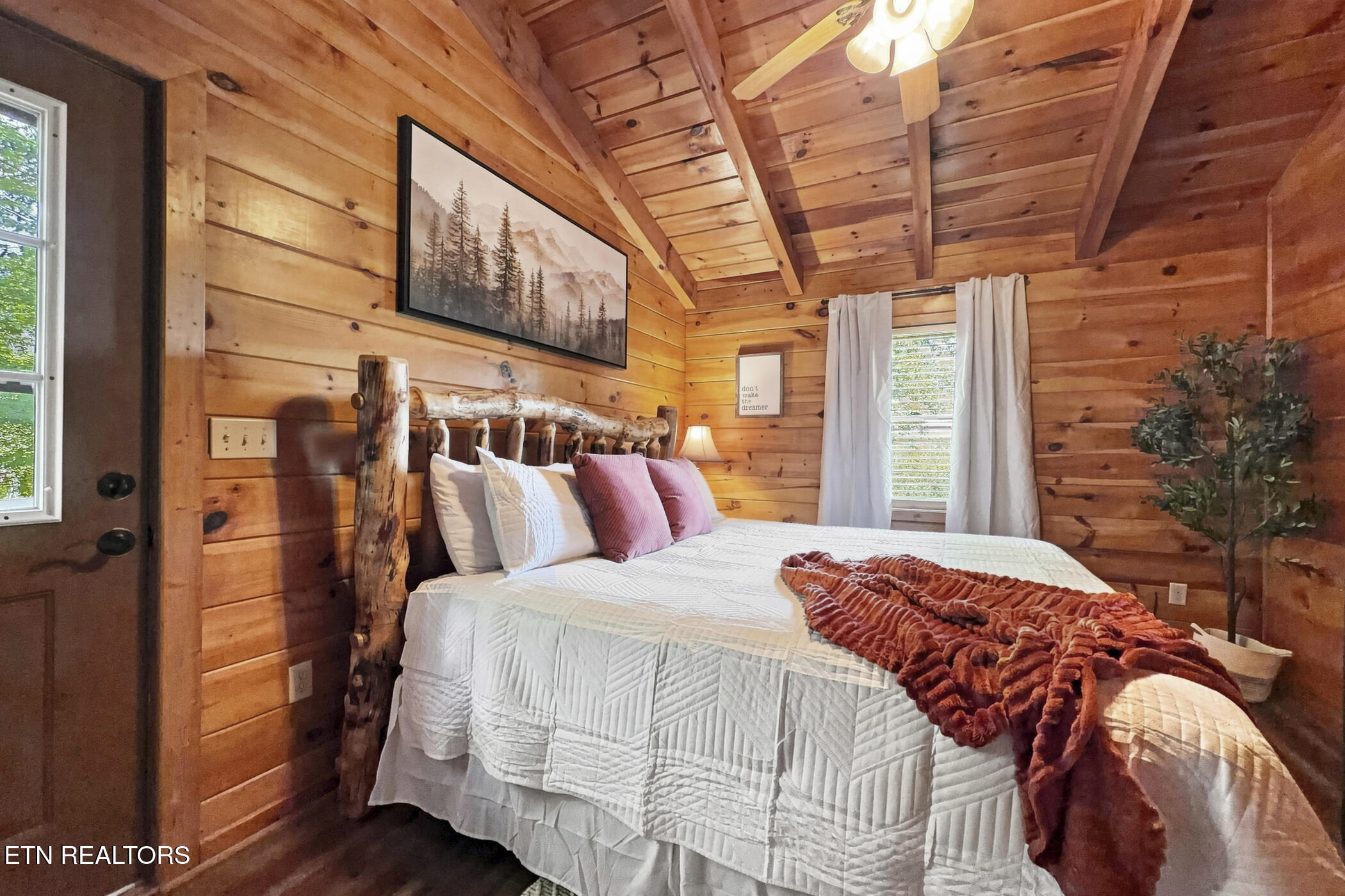 4361 Oakland Way Gatlinburg TN 37738