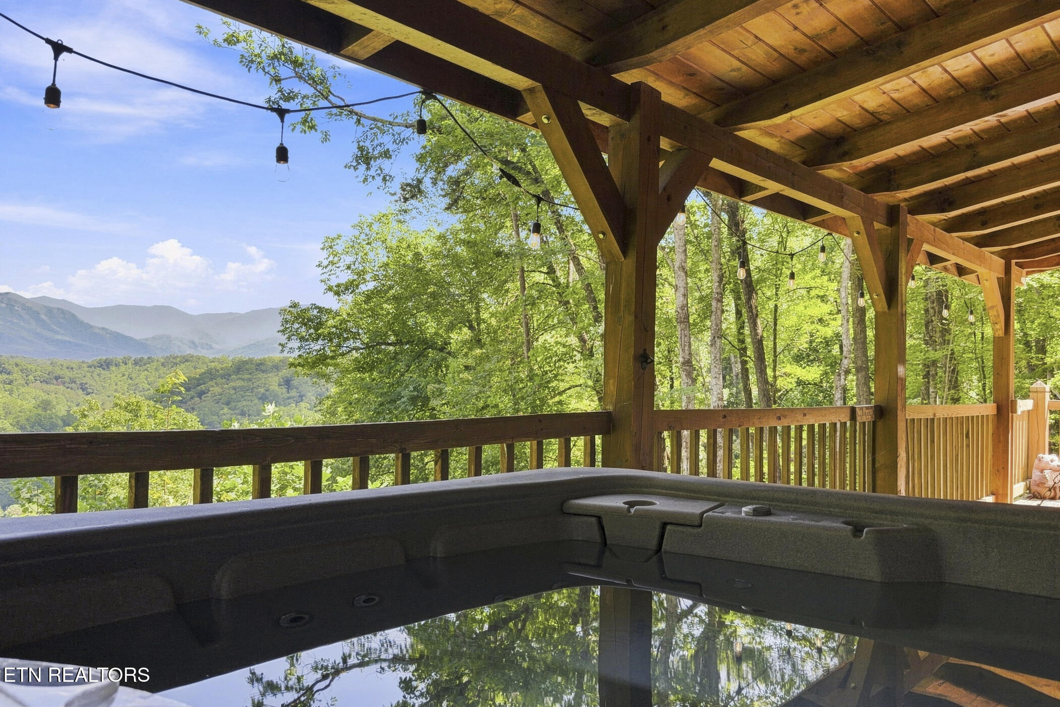4361 Oakland Way Gatlinburg TN 37738