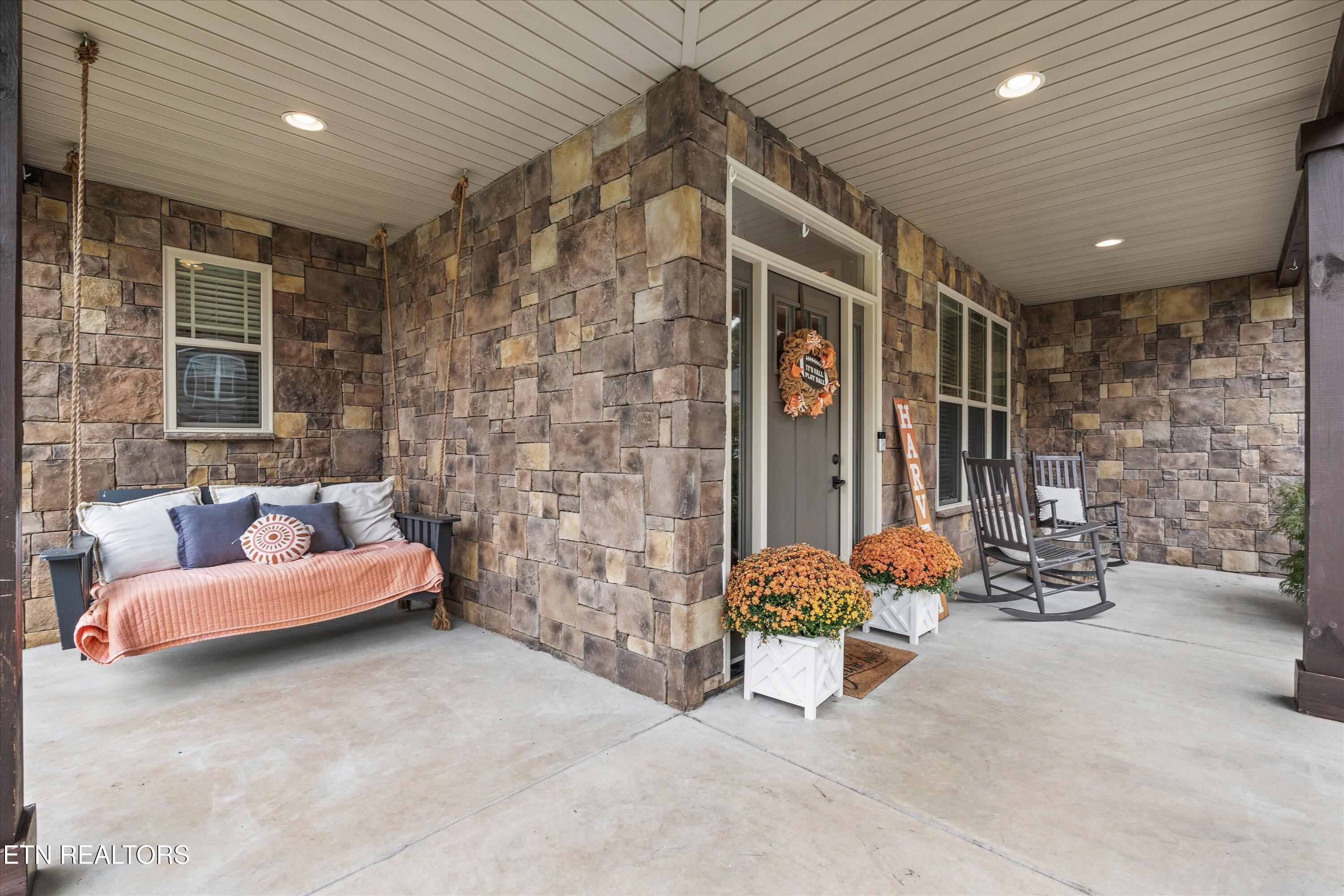 1118 Front Royal Lane Knoxville TN 37922