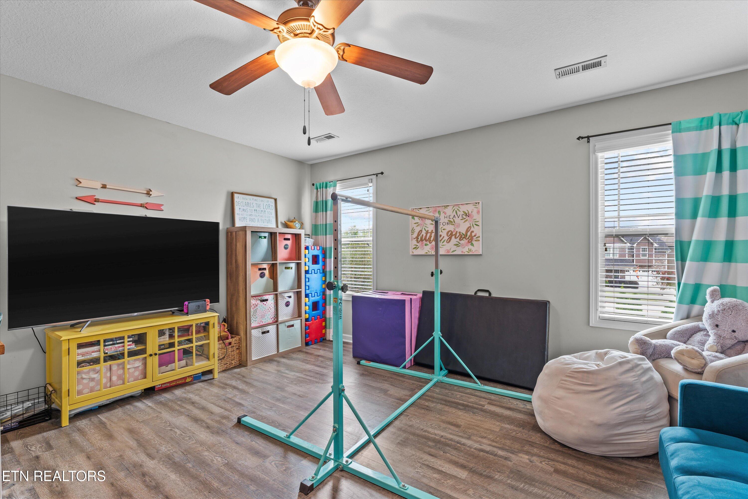 1118 Front Royal Lane Knoxville TN 37922