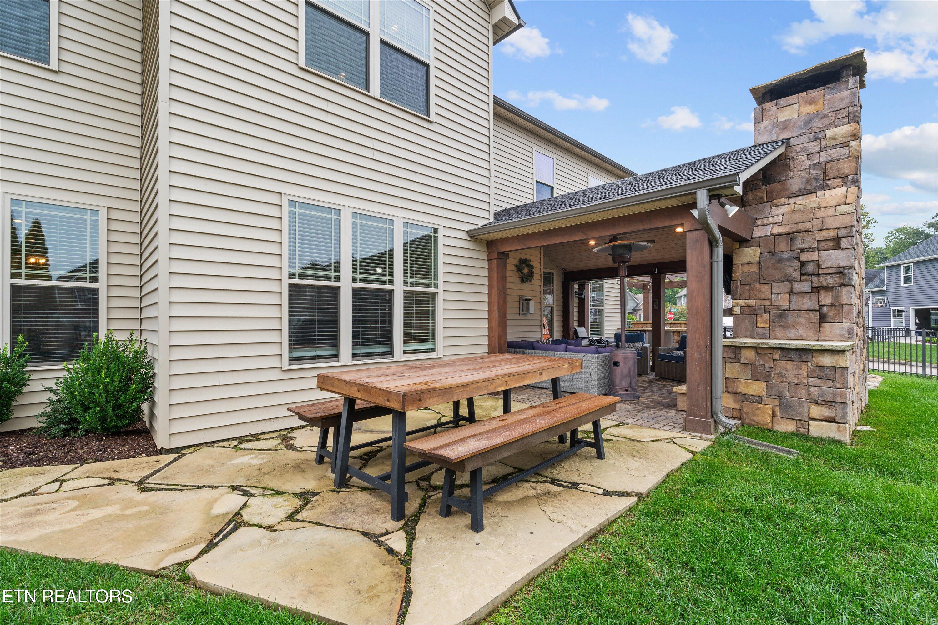 1118 Front Royal Lane Knoxville TN 37922