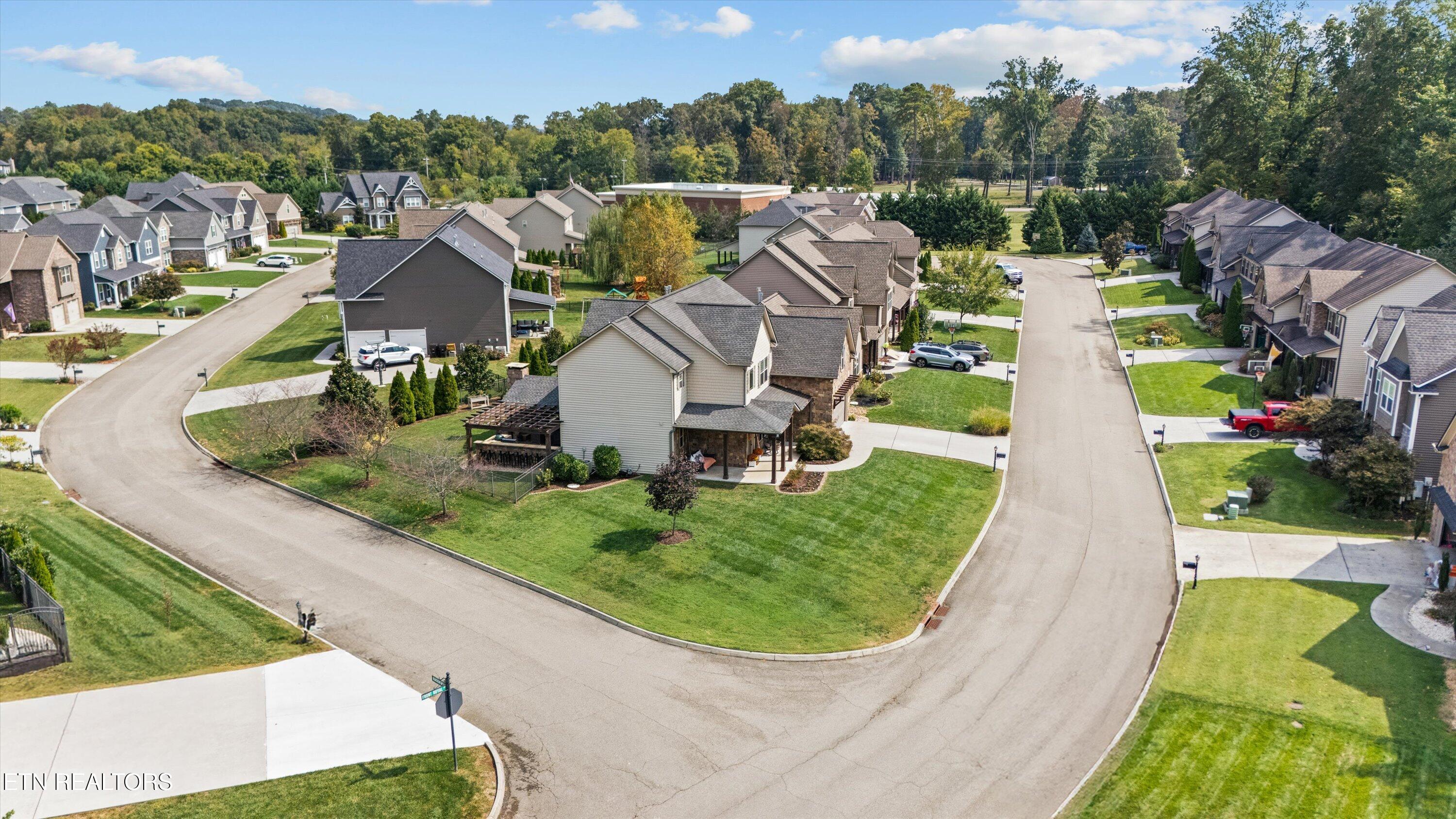 1118 Front Royal Lane Knoxville TN 37922