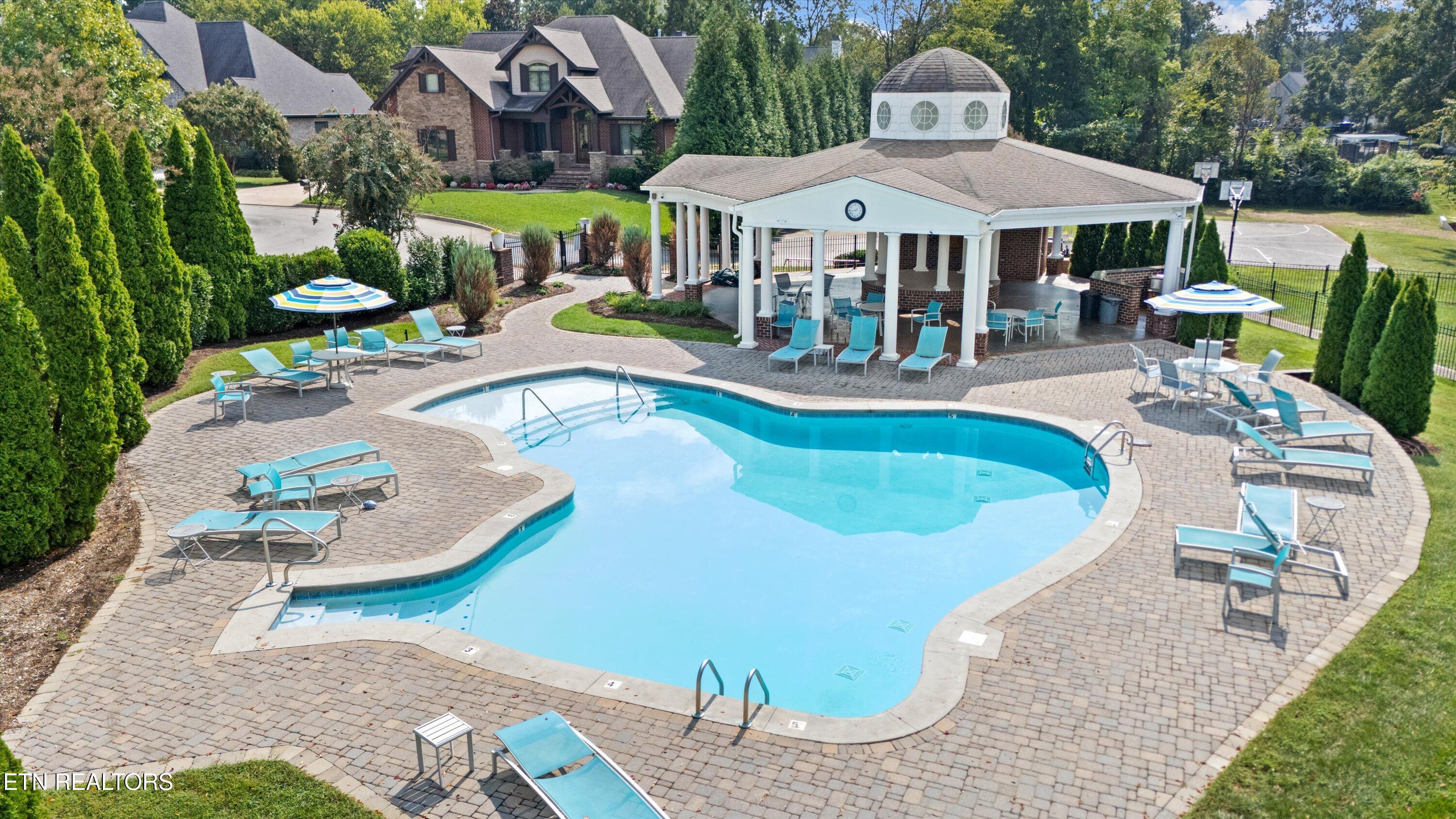 1118 Front Royal Lane Knoxville TN 37922