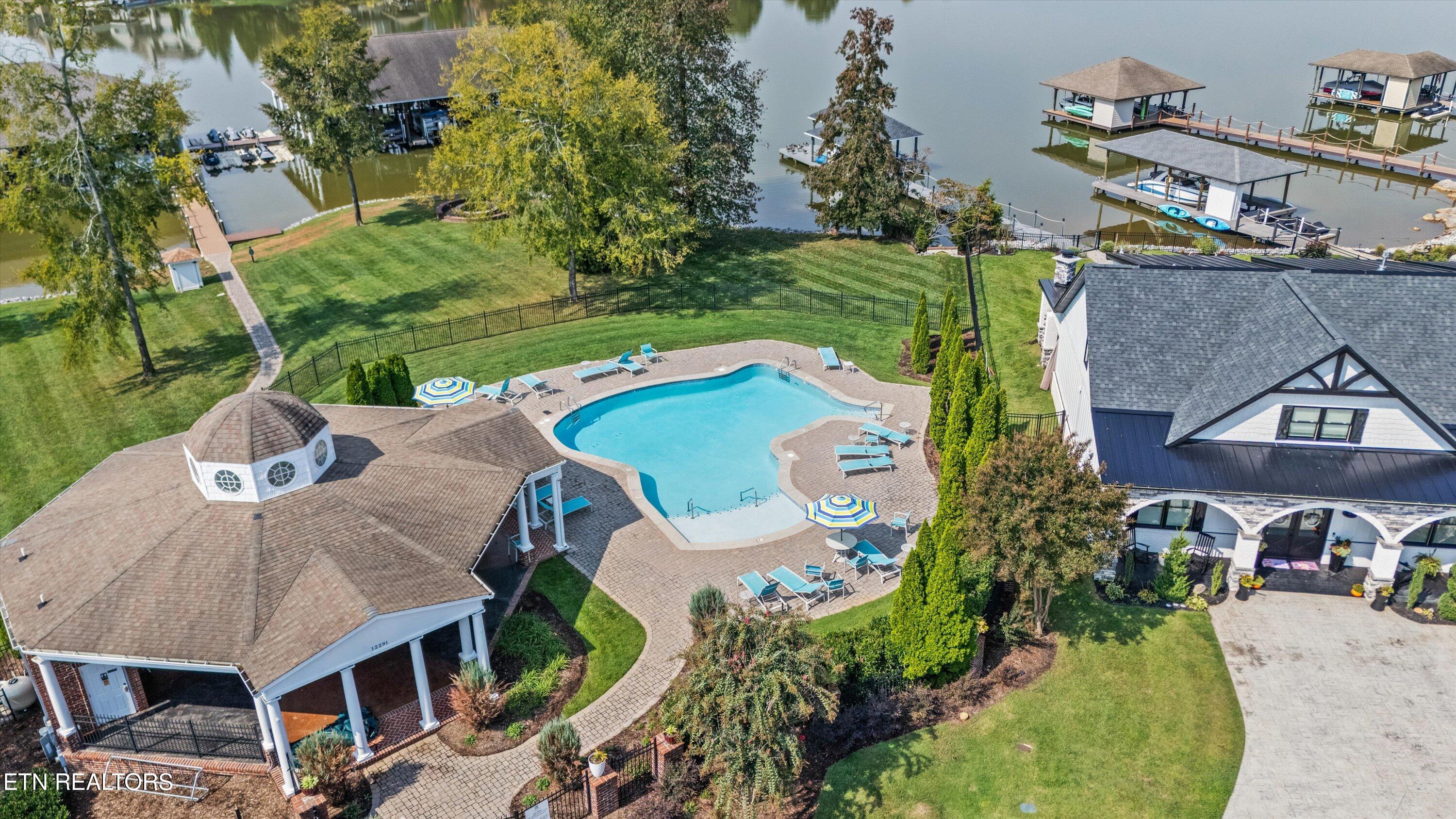 1118 Front Royal Lane Knoxville TN 37922