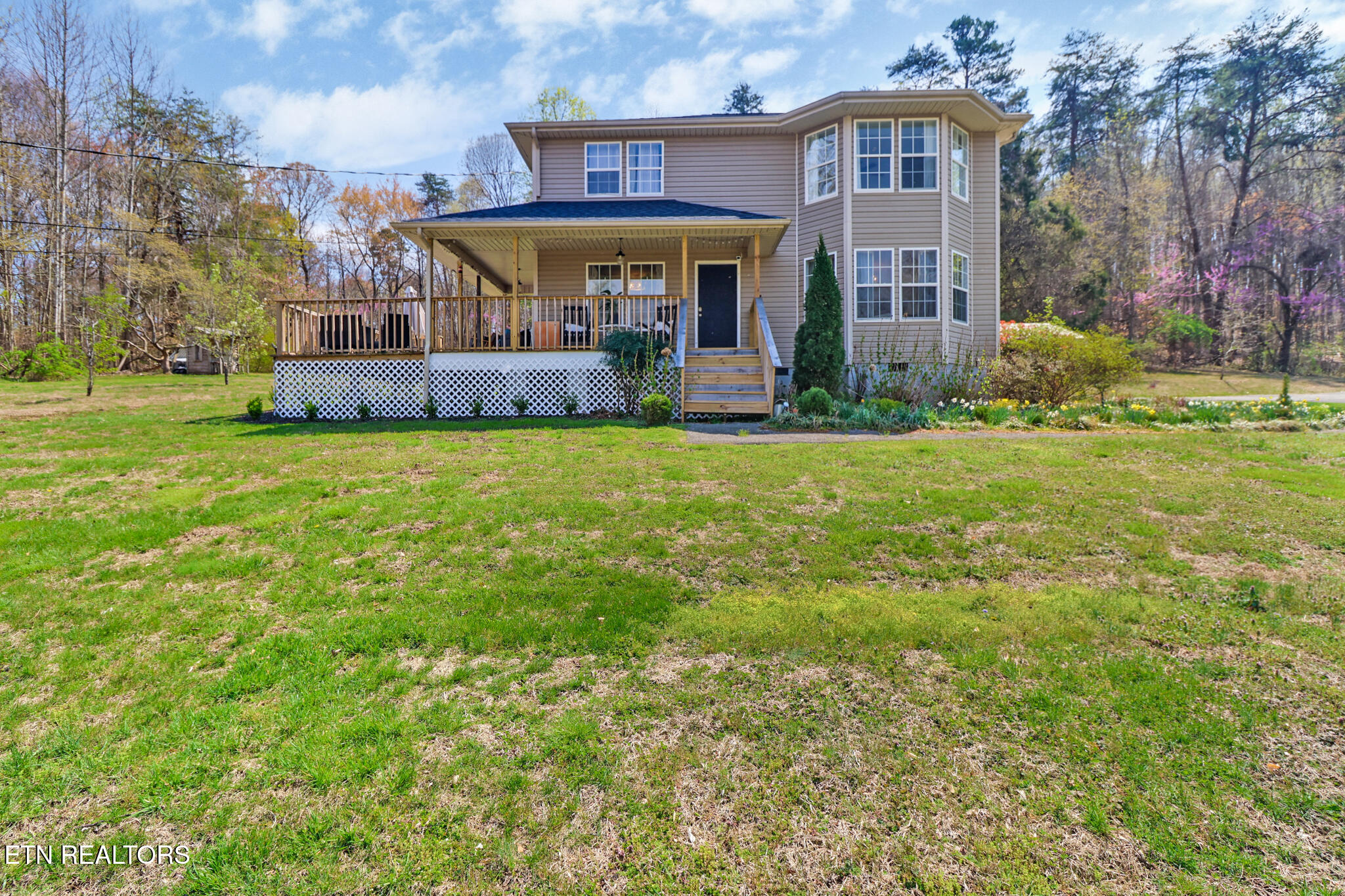 3227 W Wolf Valley Road Clinton TN 37716