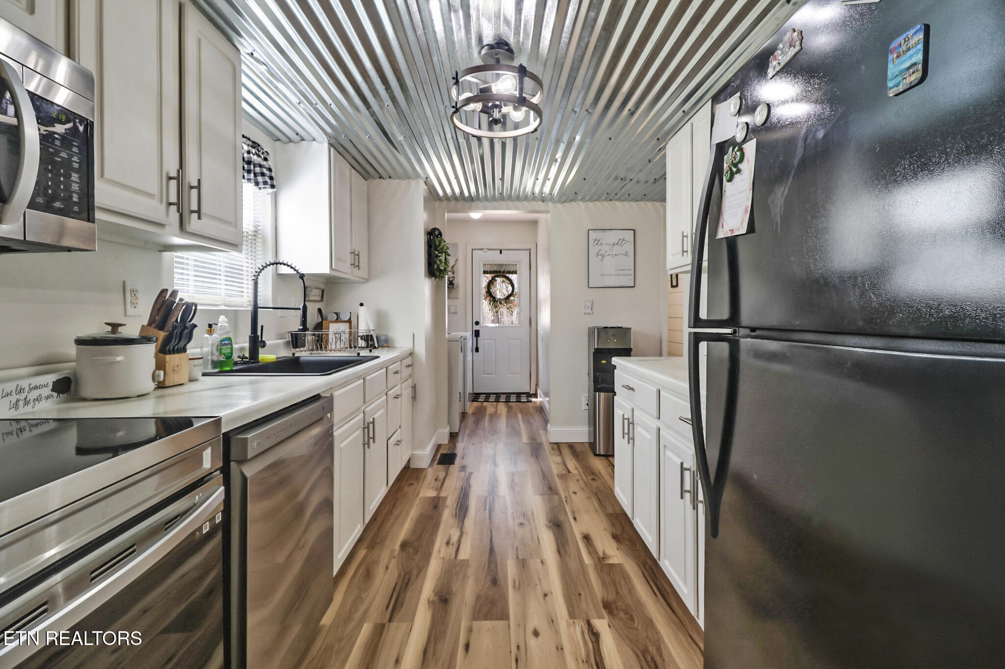 3227 W Wolf Valley Road Clinton TN 37716