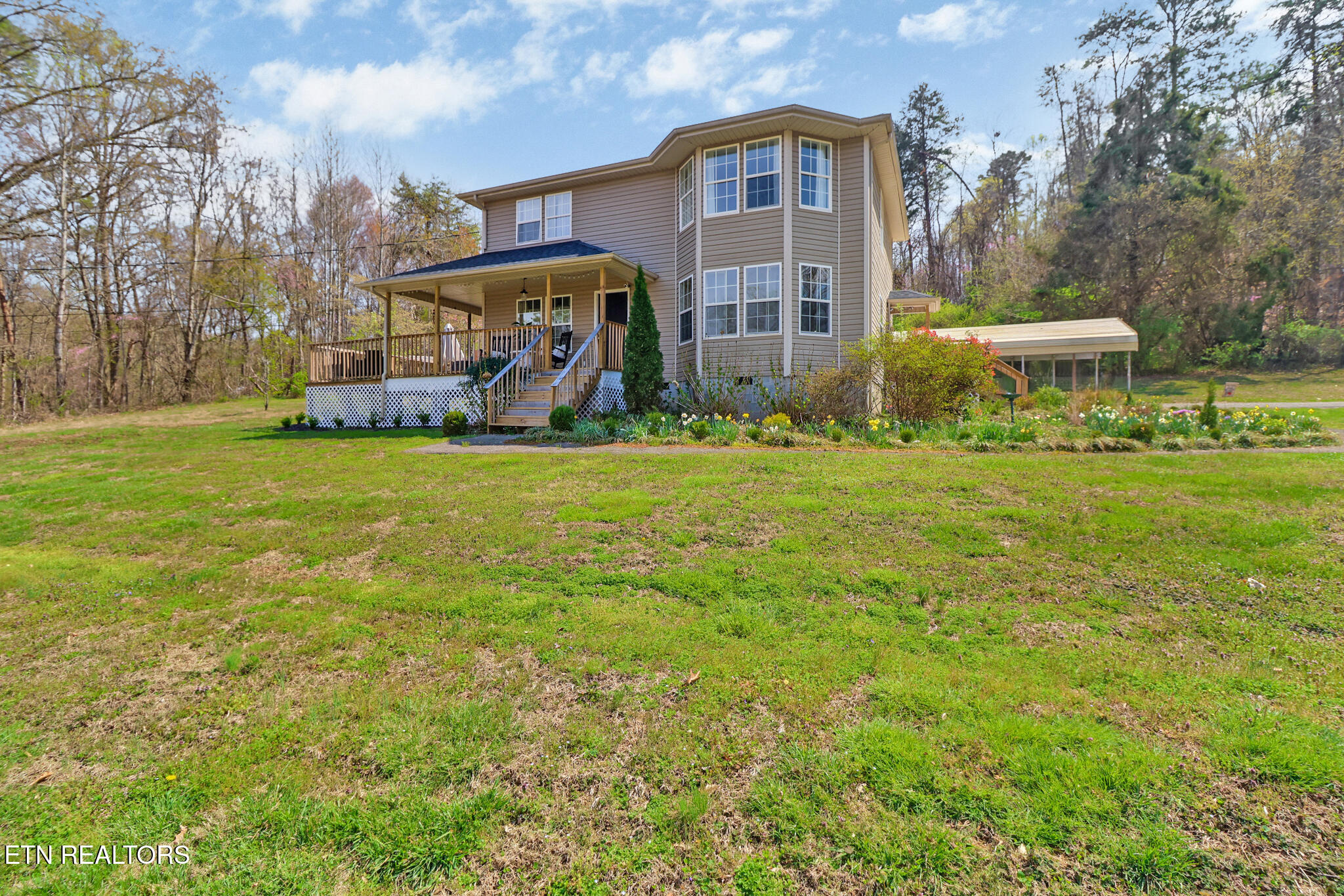 3227 W Wolf Valley Road Clinton TN 37716