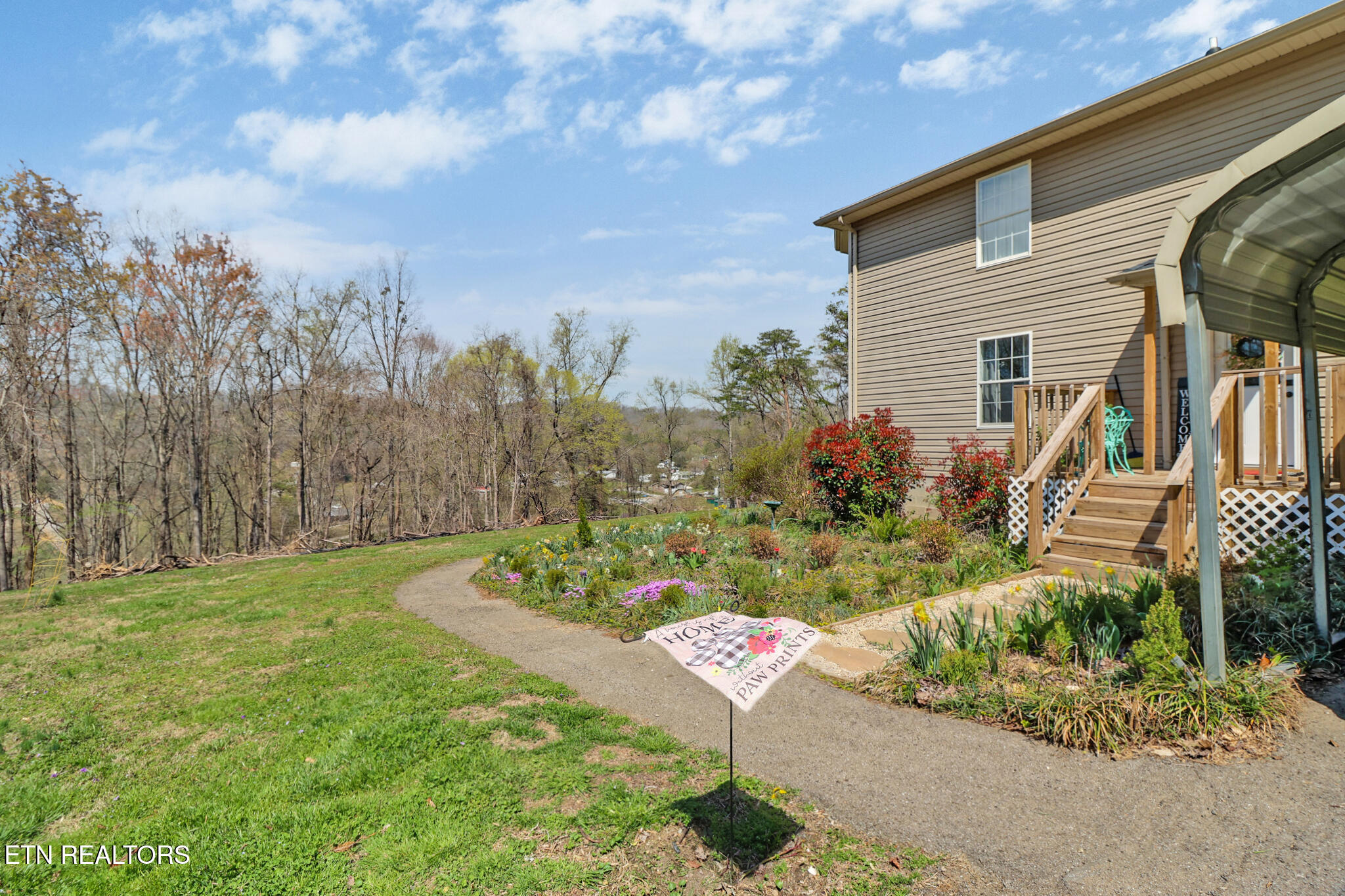 3227 W Wolf Valley Road Clinton TN 37716