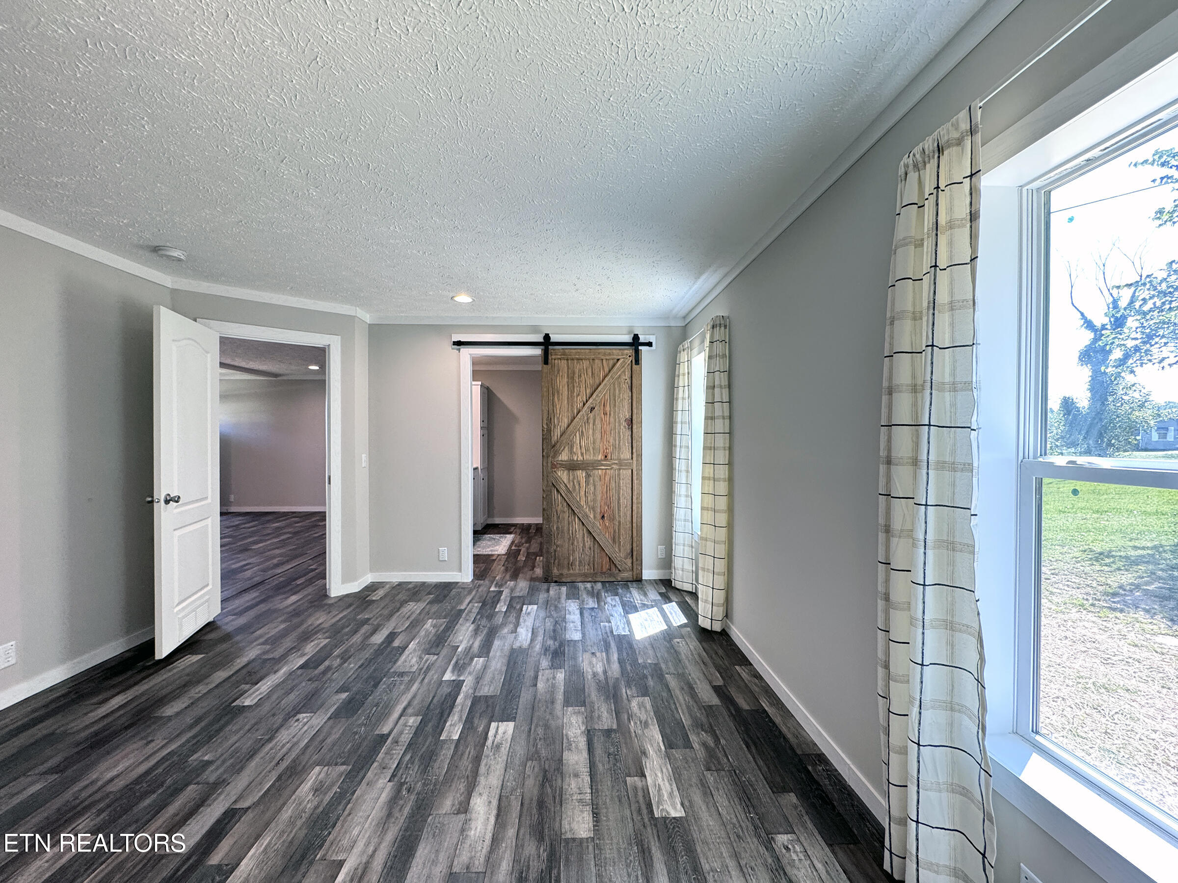 598 Kingston Avenue Rockwood TN 37854