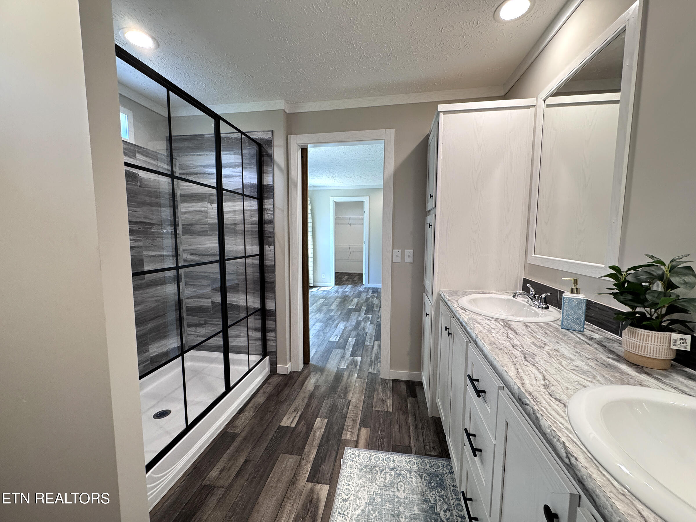 598 Kingston Avenue Rockwood TN 37854