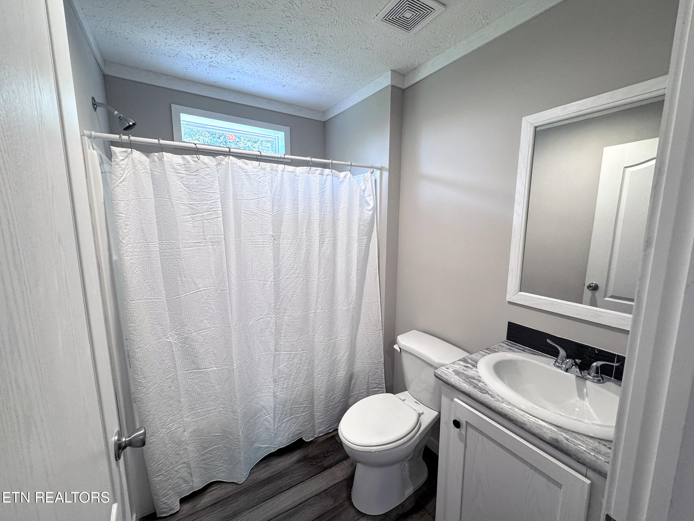 598 Kingston Avenue Rockwood TN 37854