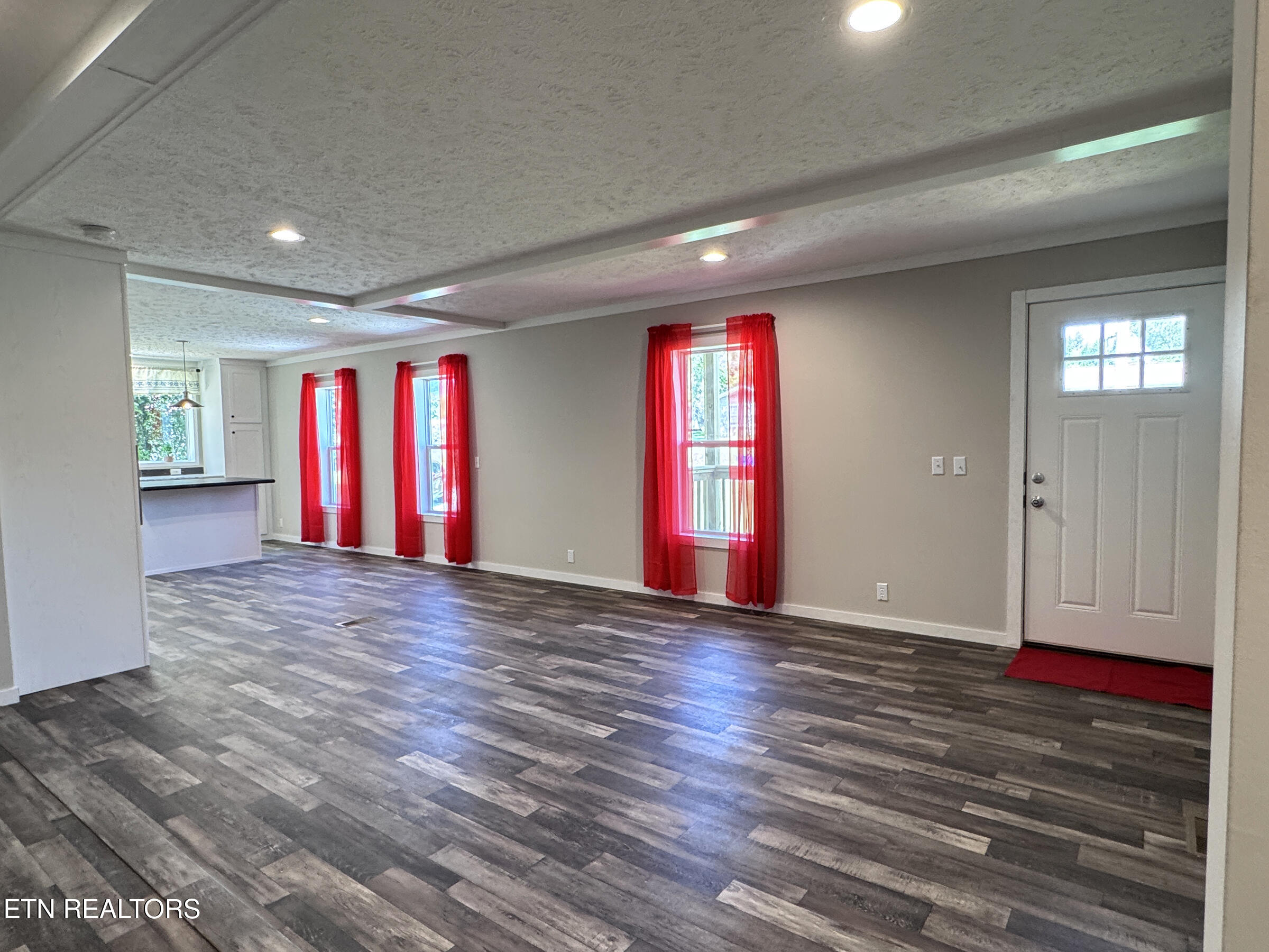 598 Kingston Avenue Rockwood TN 37854