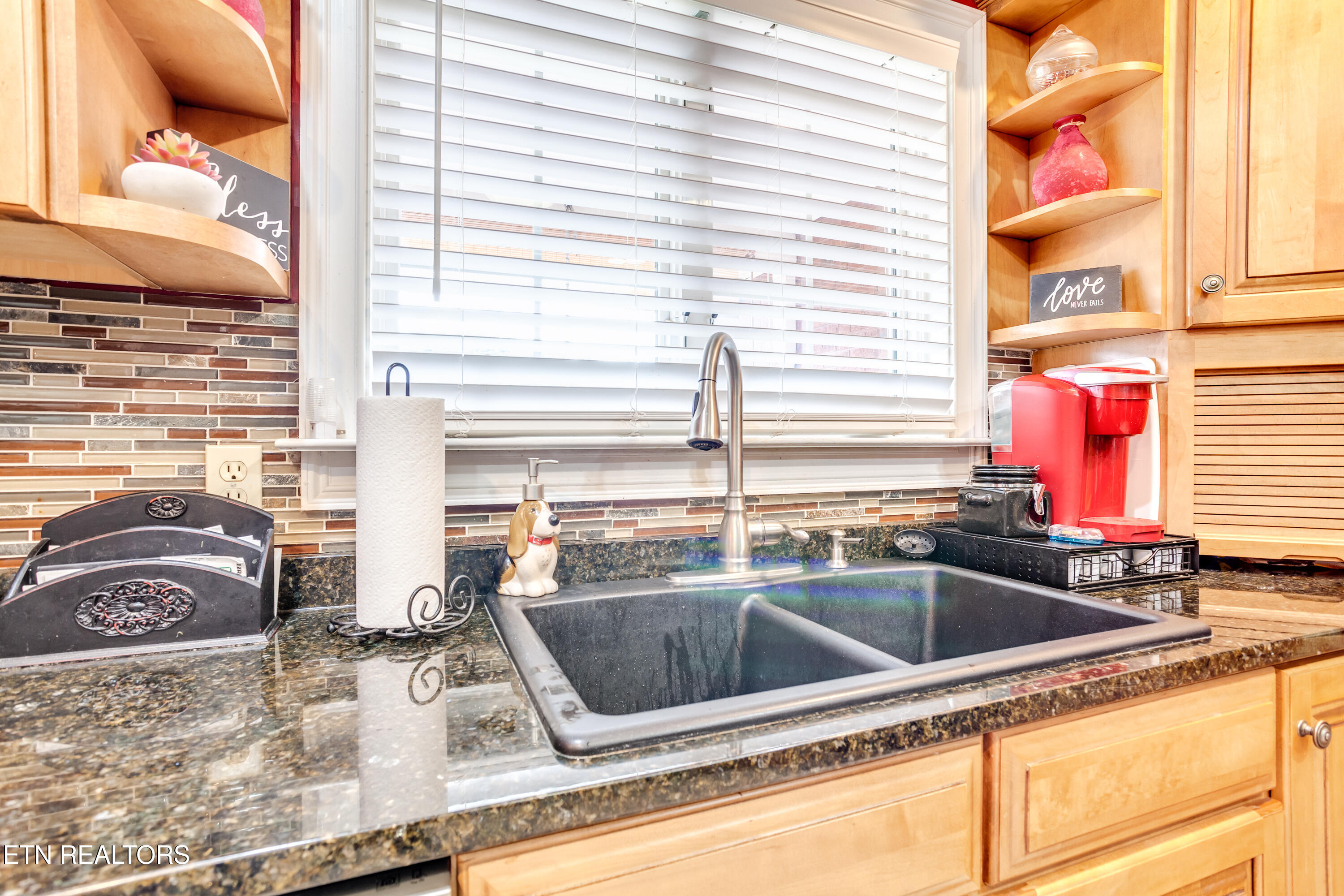 949 Hill Street Jellico TN 37762