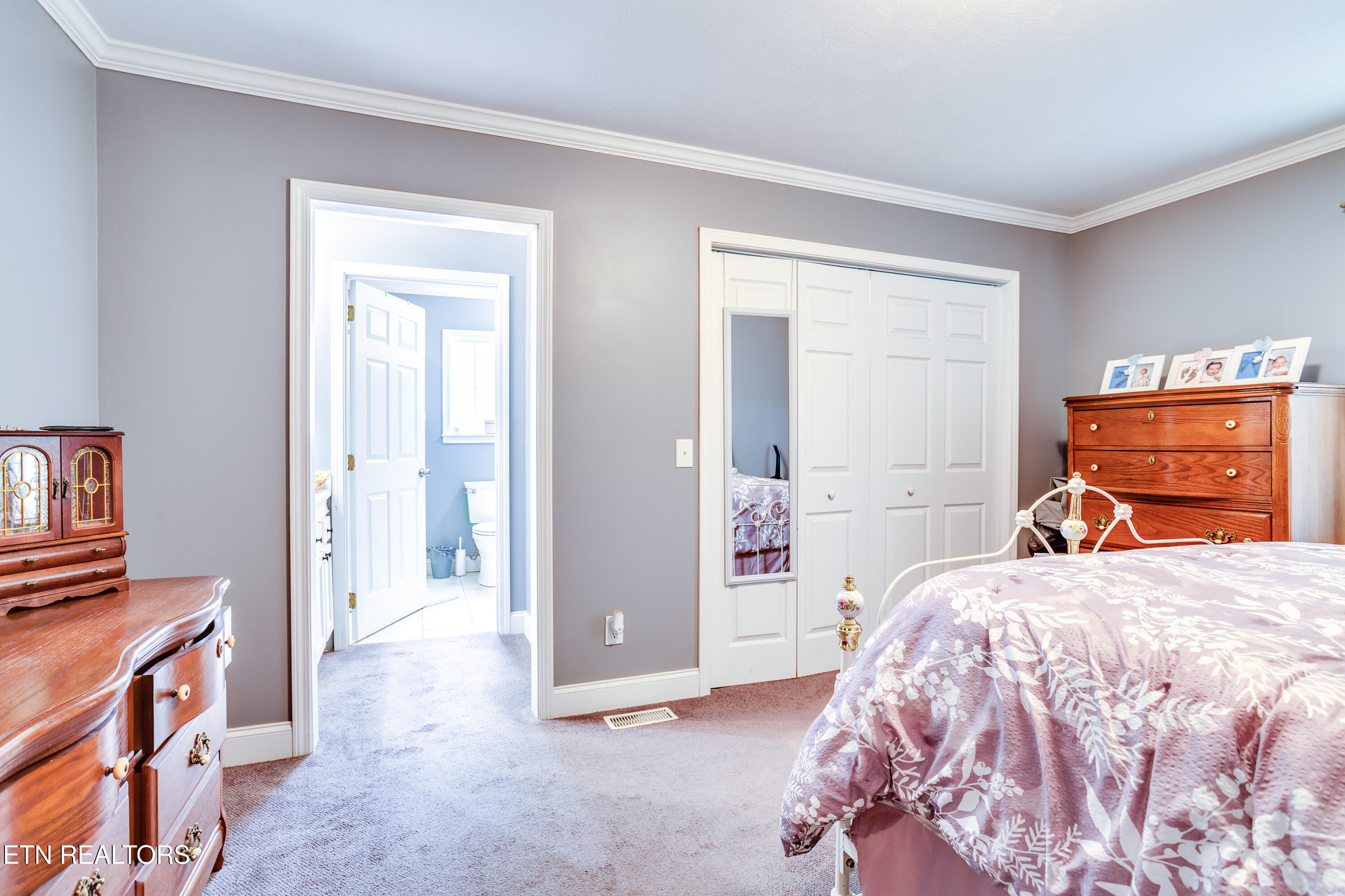 949 Hill Street Jellico TN 37762