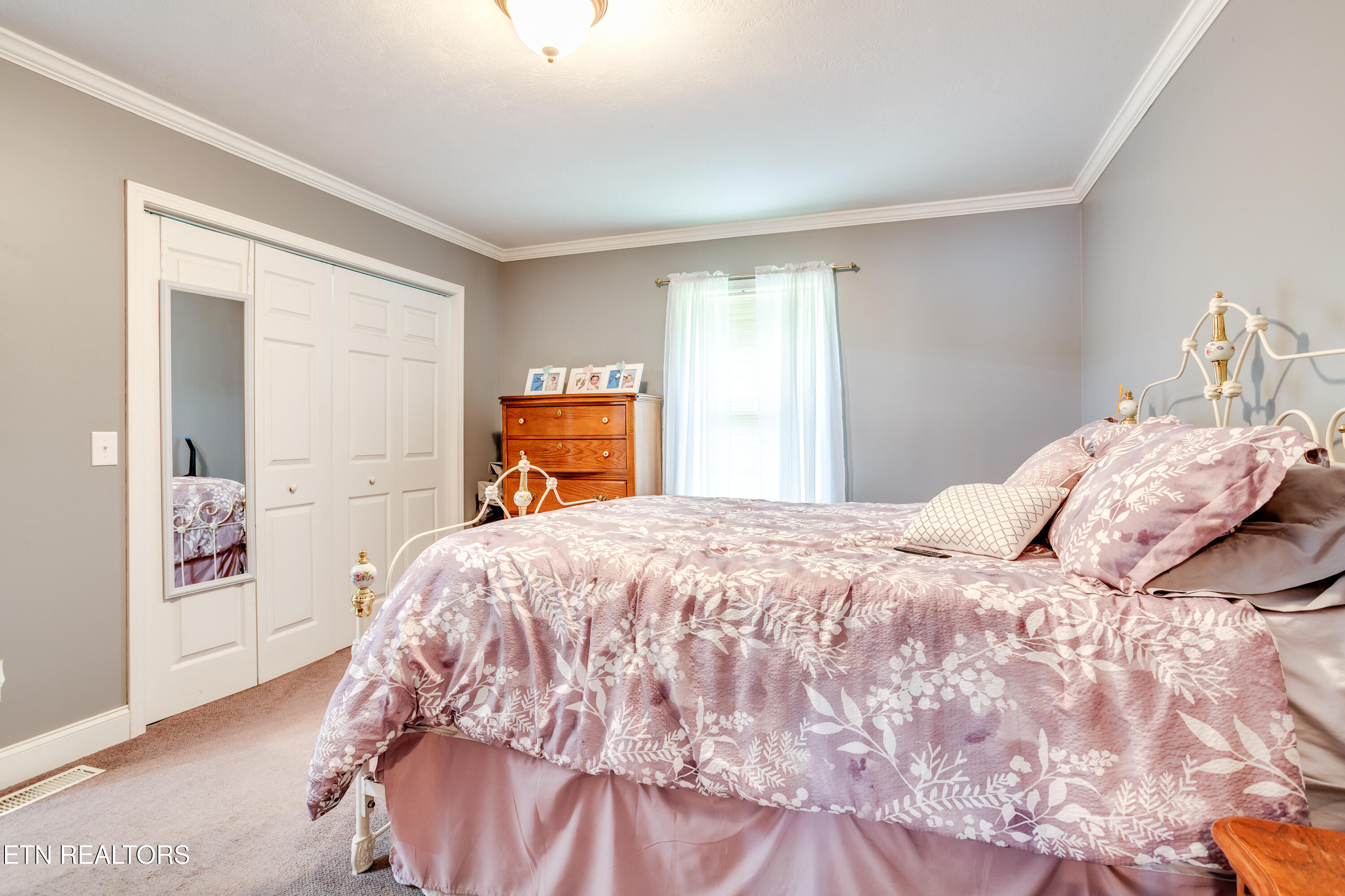 949 Hill Street Jellico TN 37762