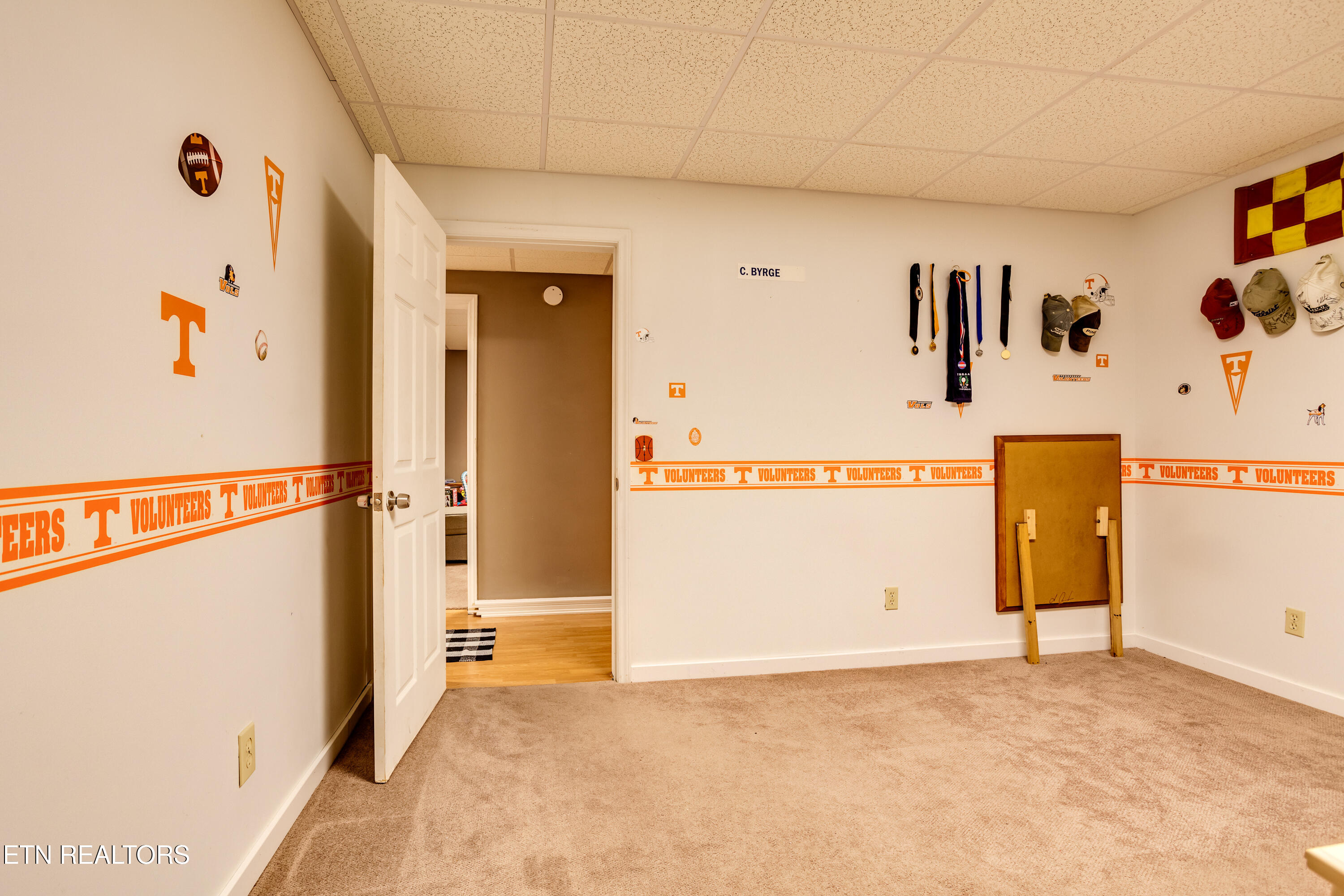 949 Hill Street Jellico TN 37762