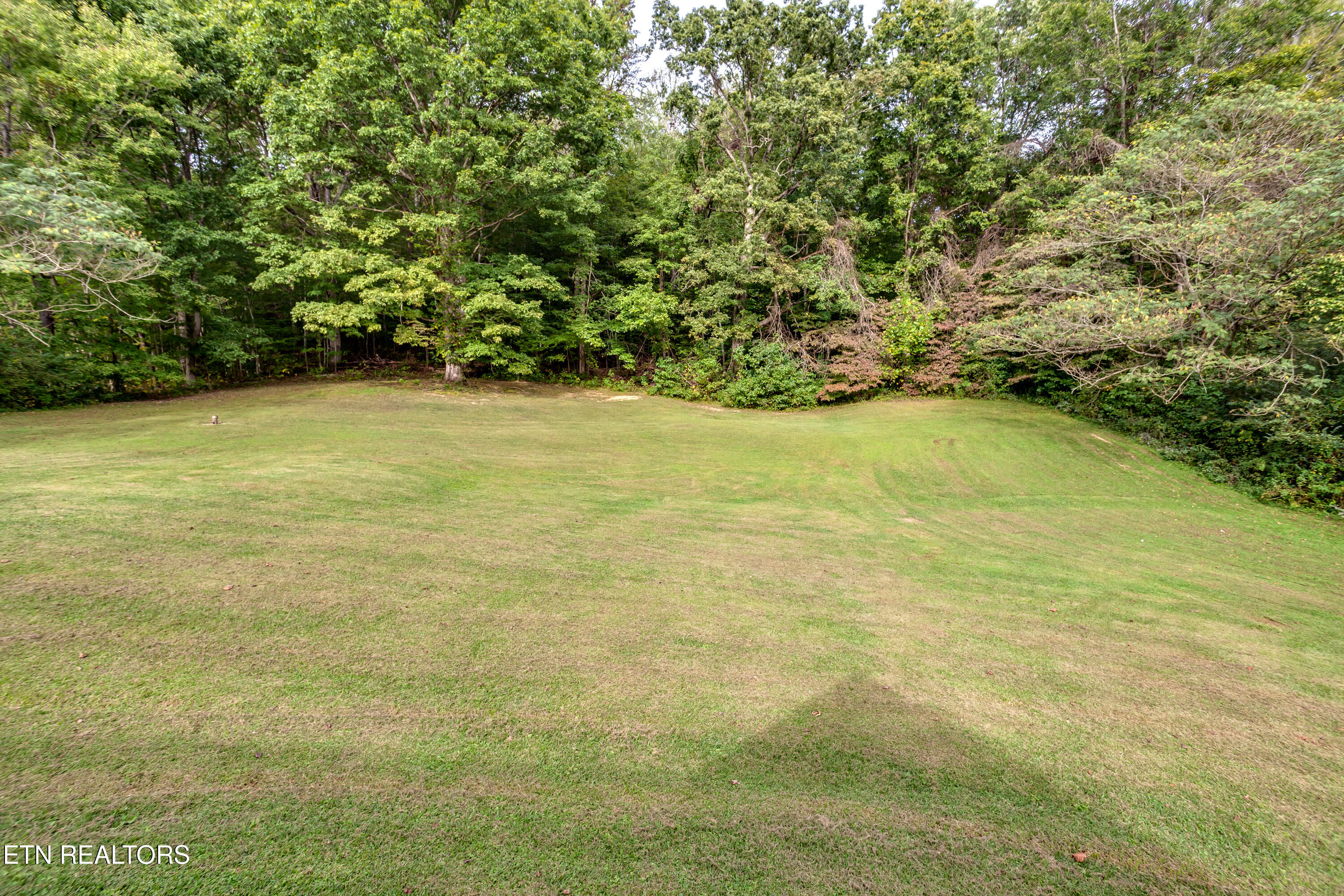 949 Hill Street Jellico TN 37762