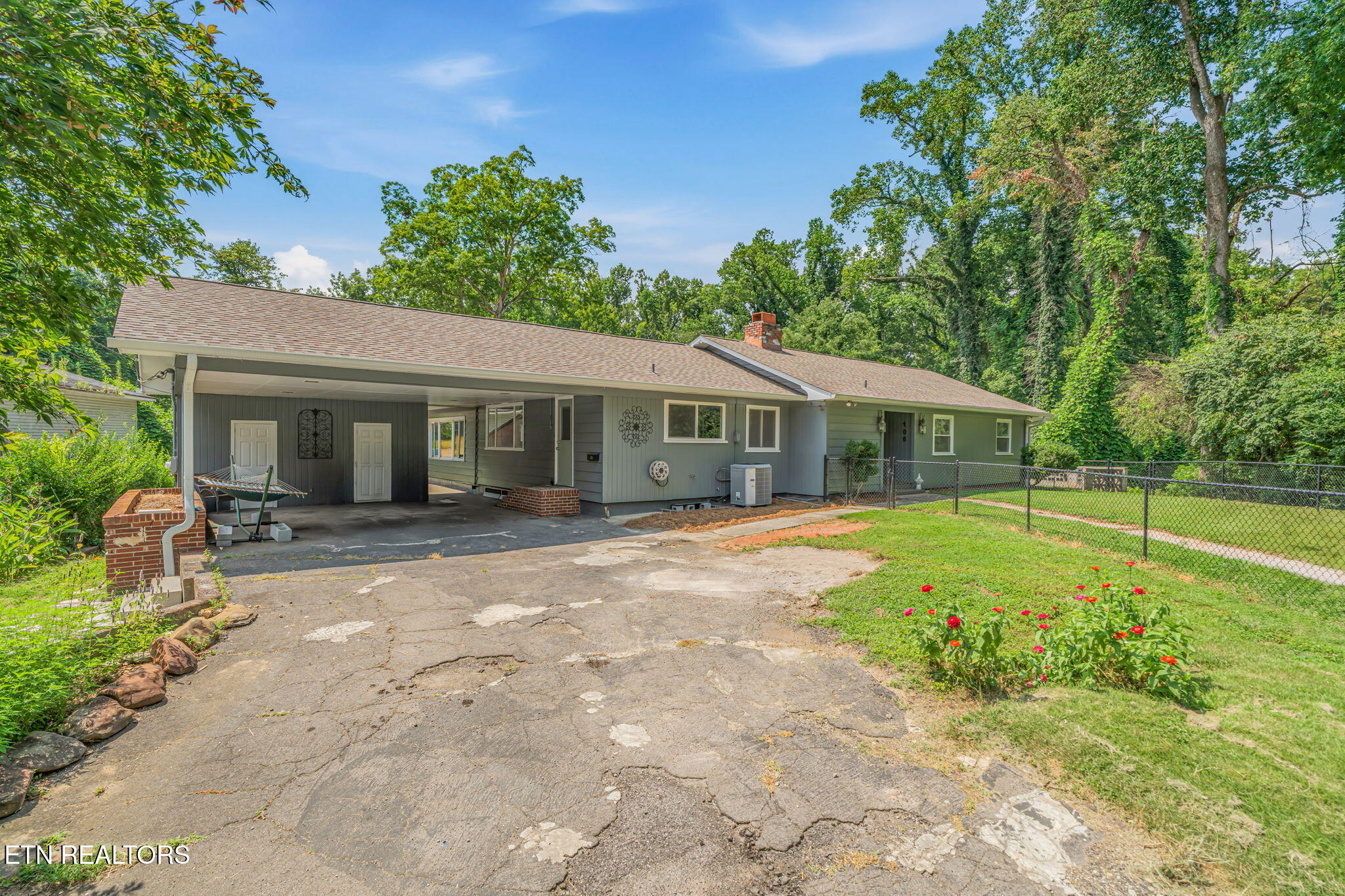 106 Plymouth Circle Oak Ridge TN 37830