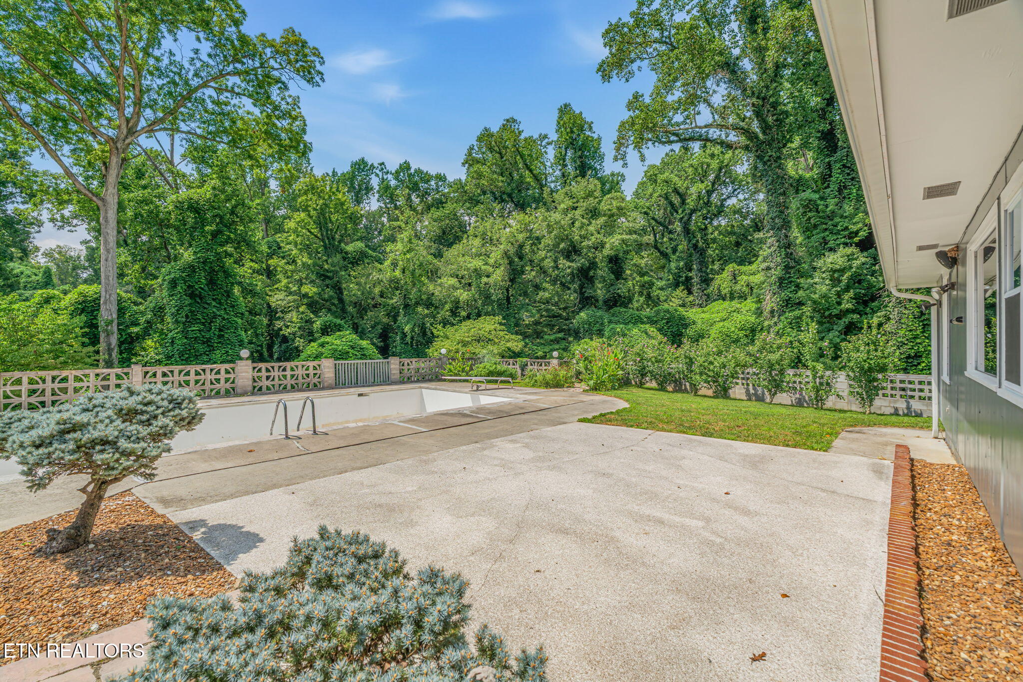 106 Plymouth Circle Oak Ridge TN 37830