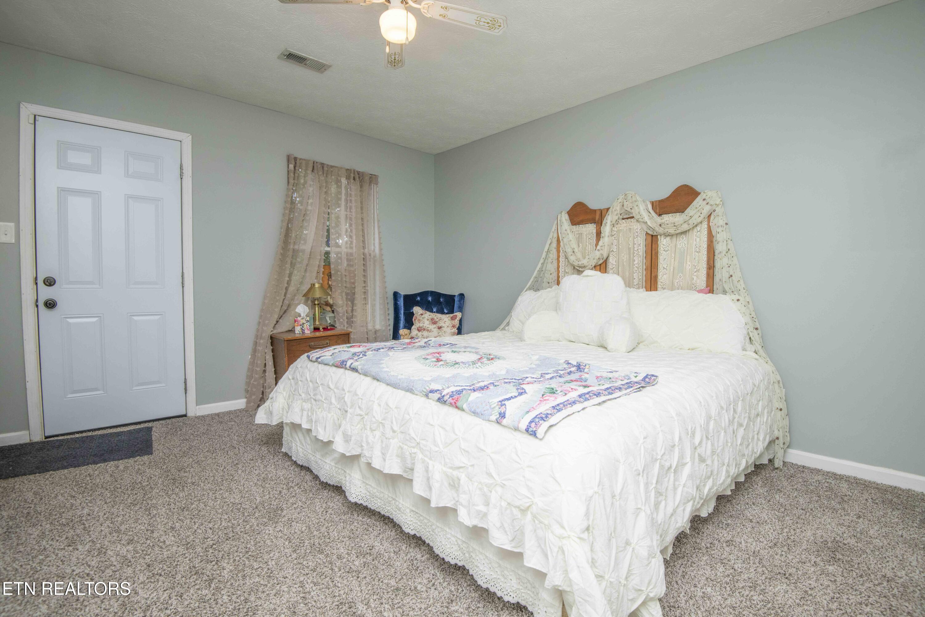 120 Emerald Court Place Lenoir City TN 37771