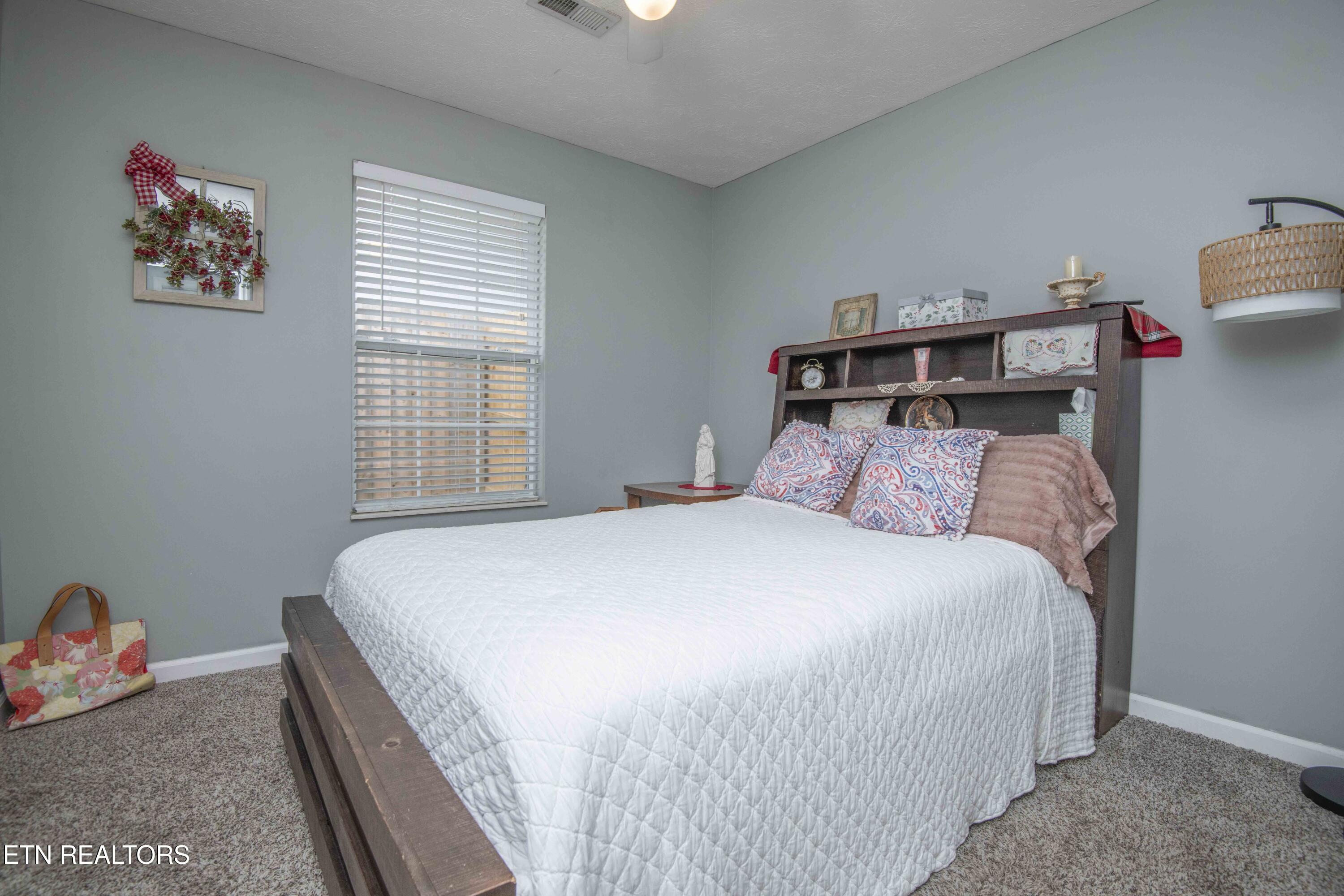 120 Emerald Court Place Lenoir City TN 37771