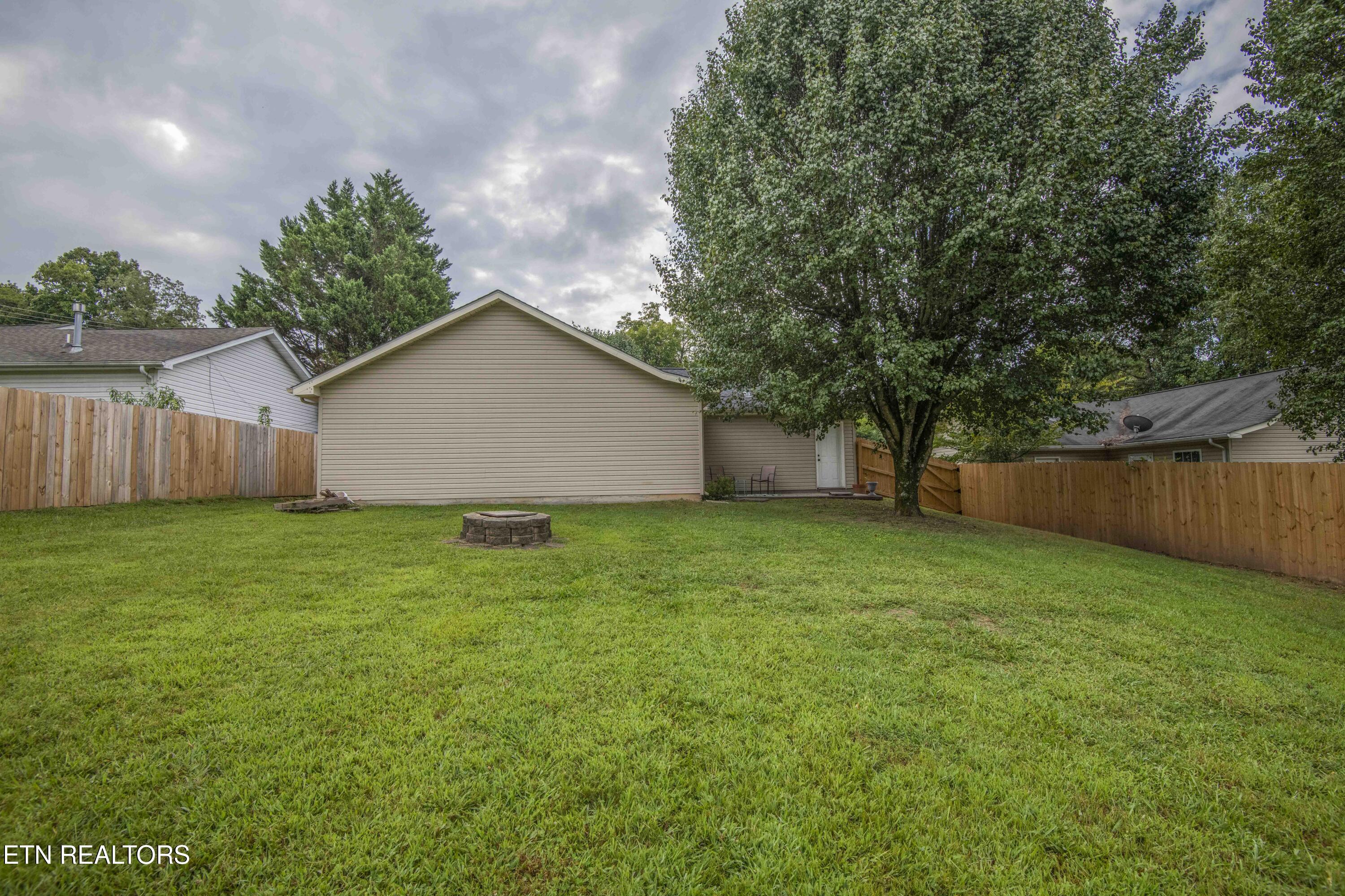 120 Emerald Court Place Lenoir City TN 37771