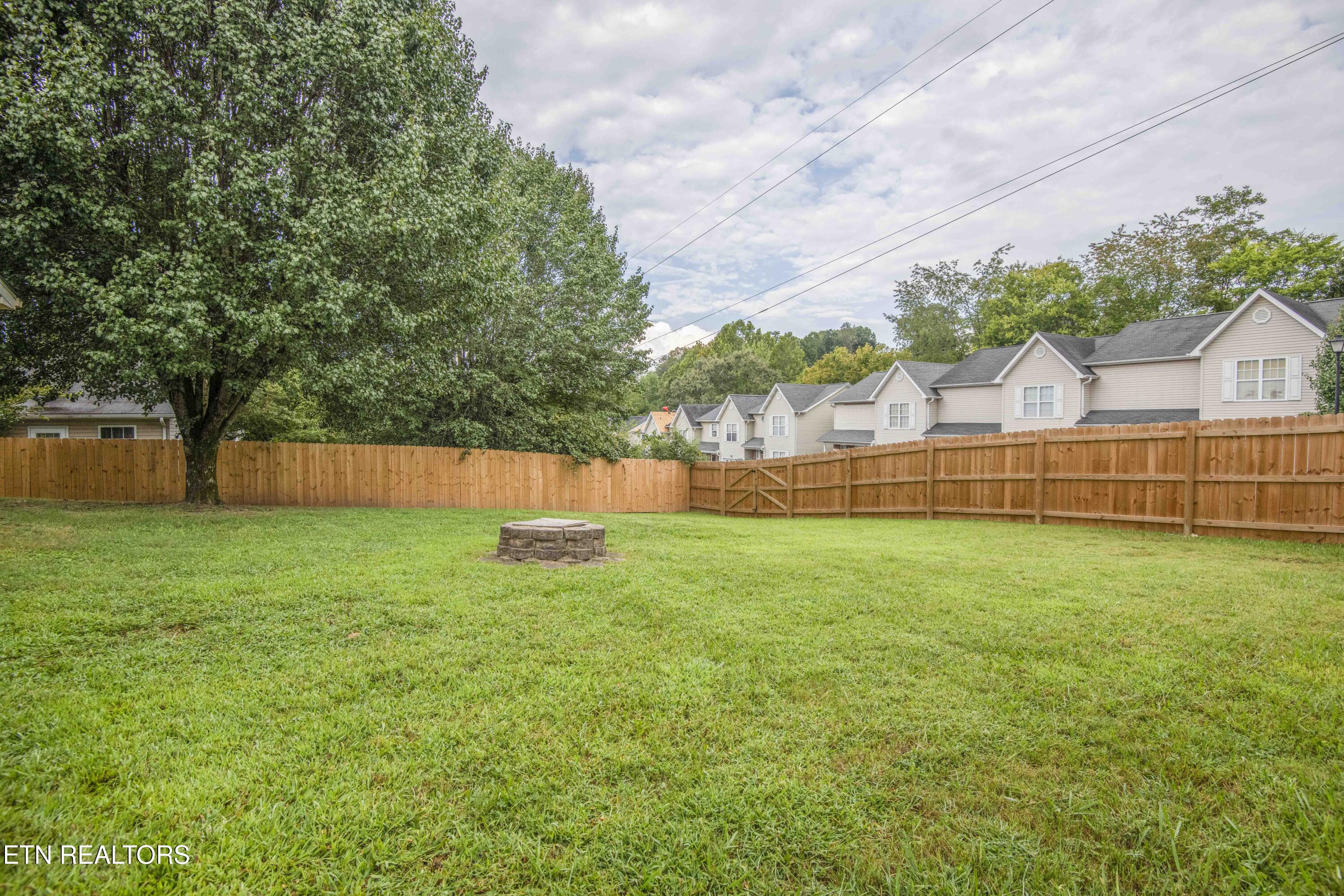 120 Emerald Court Place Lenoir City TN 37771