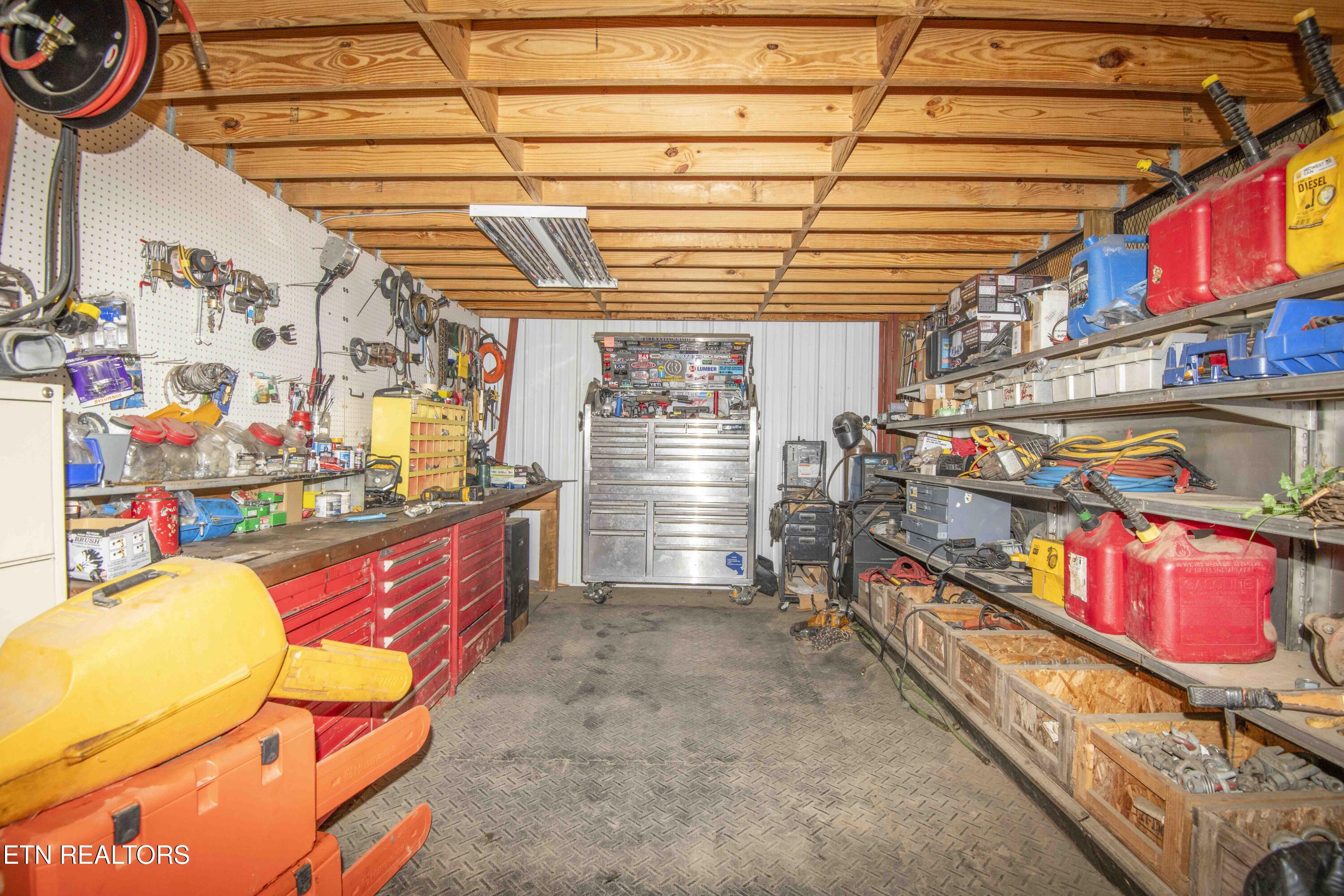 212 Meyers Grove Road New Tazewell TN 37825